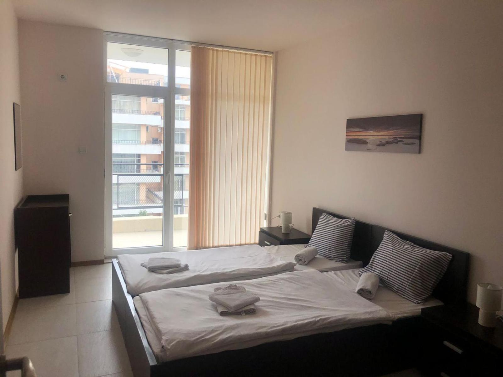 Lovely 3 Room Apartment new furnished Kamelia Sunny Beach