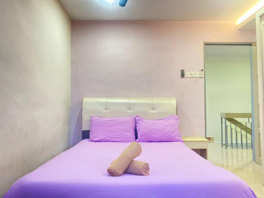 Modern Stylish Double Storey 5Room 9Pax @Icon city photo 4