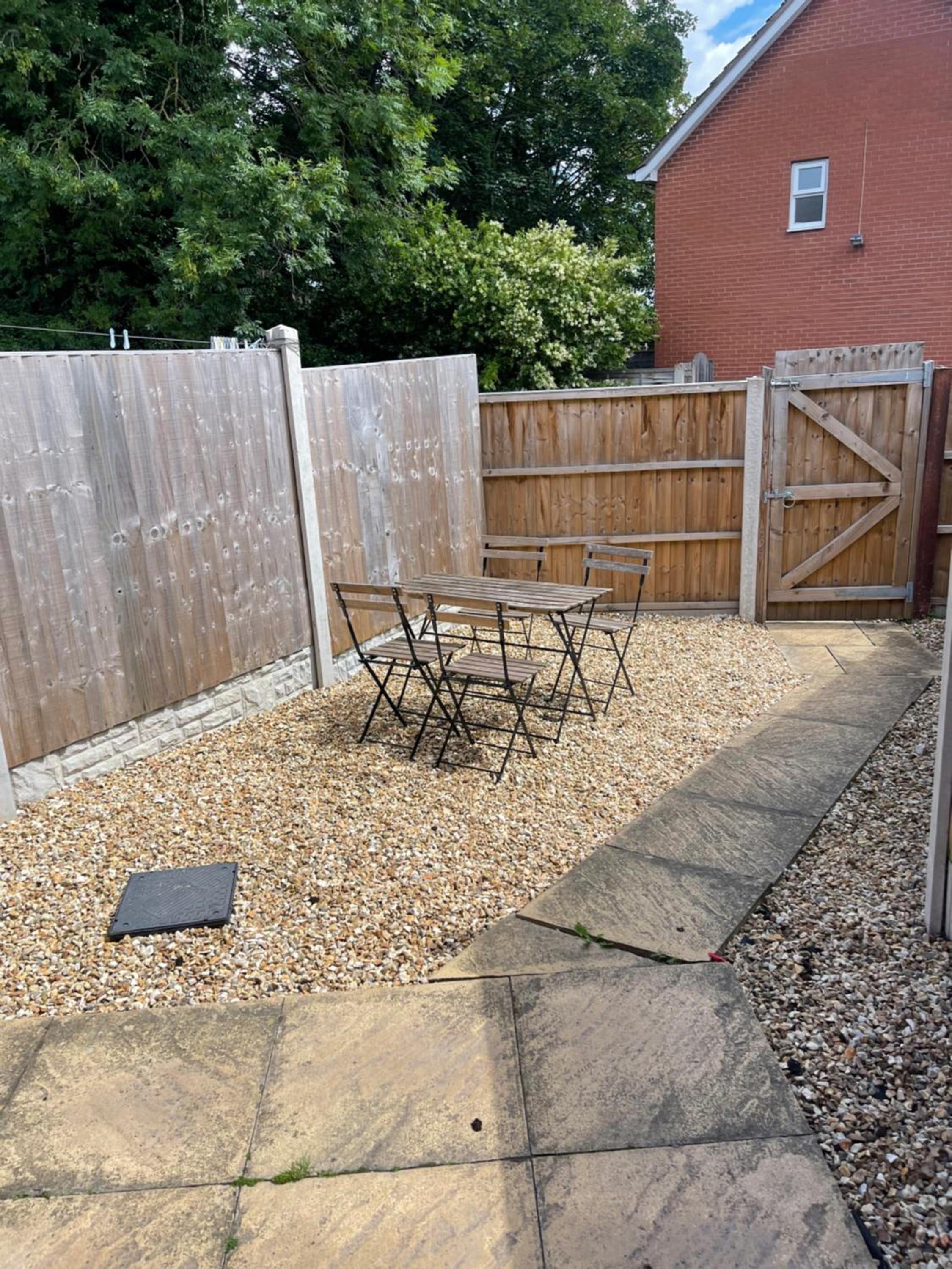House number 4 Sleeps up to 4 with Smart TVs in every room view 3