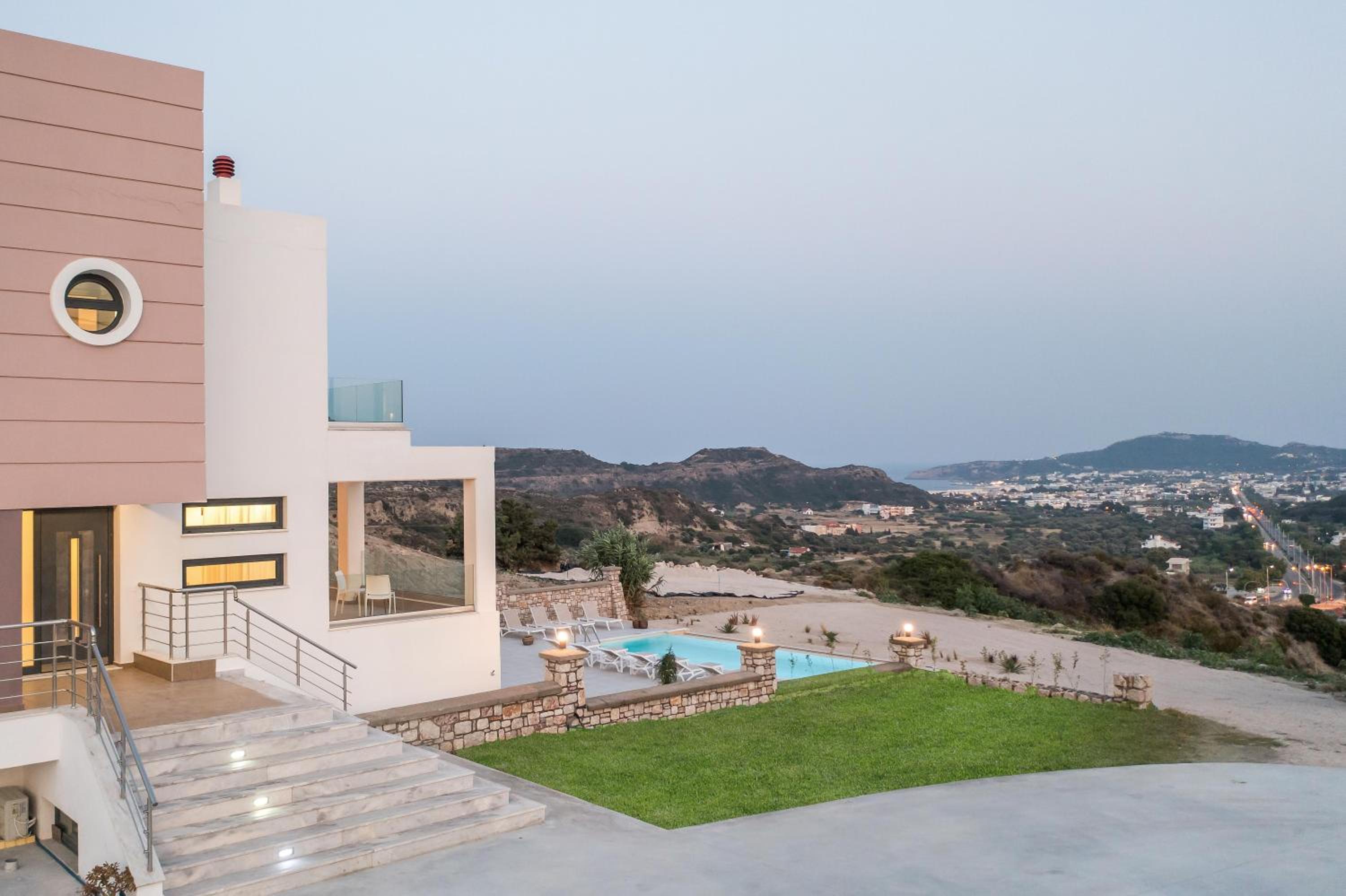 Villa Aurora
