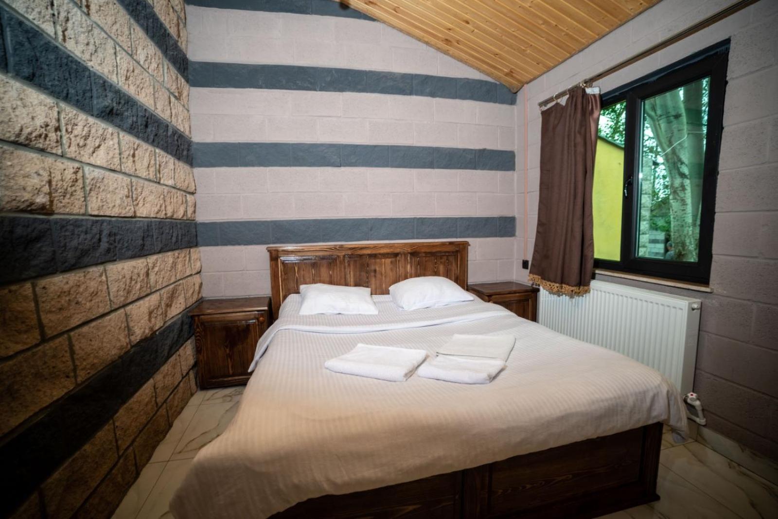 Arevik Resort Cottages