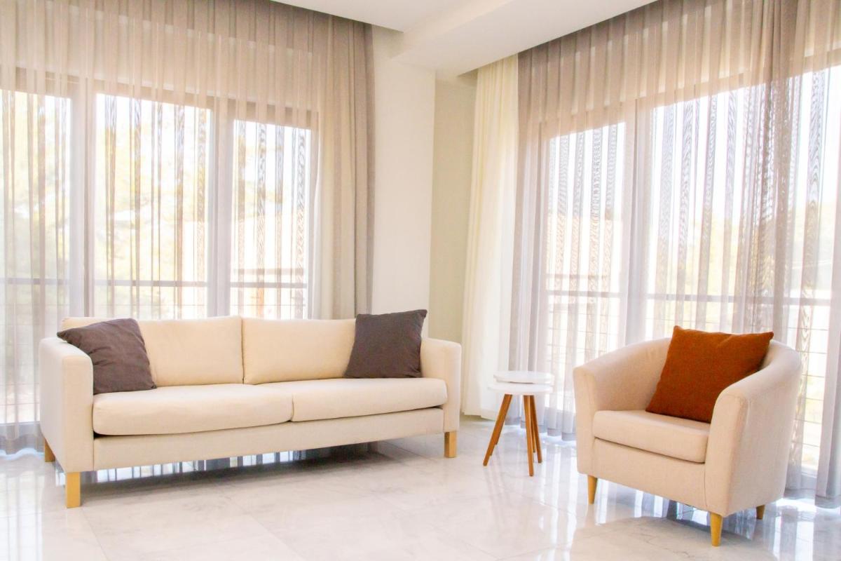 Cozy Flat w Garden 1 min to Beach in Milas view 2