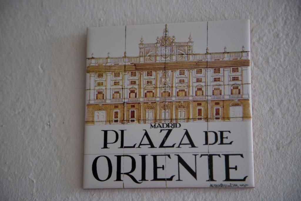 Plaza del Oriente Old Town