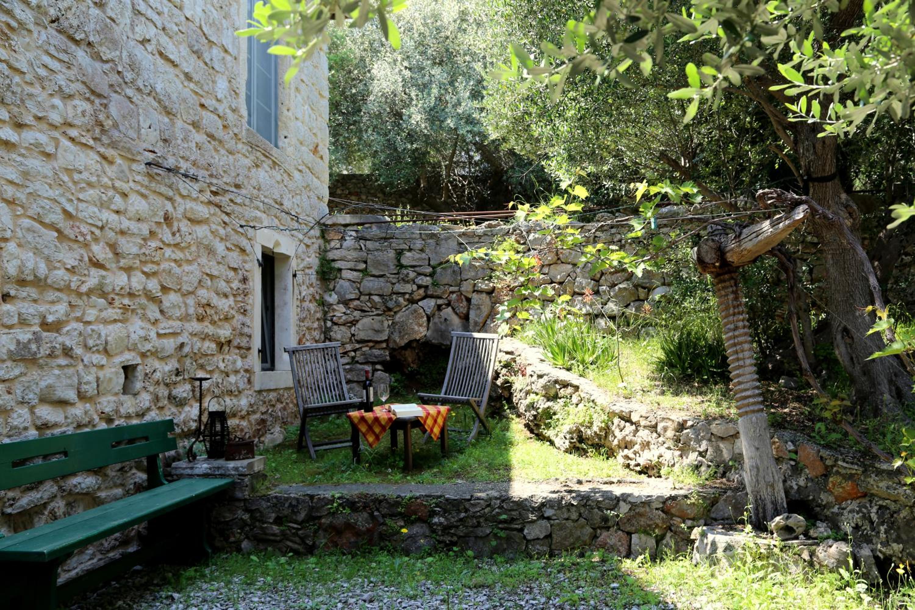 Photo 18