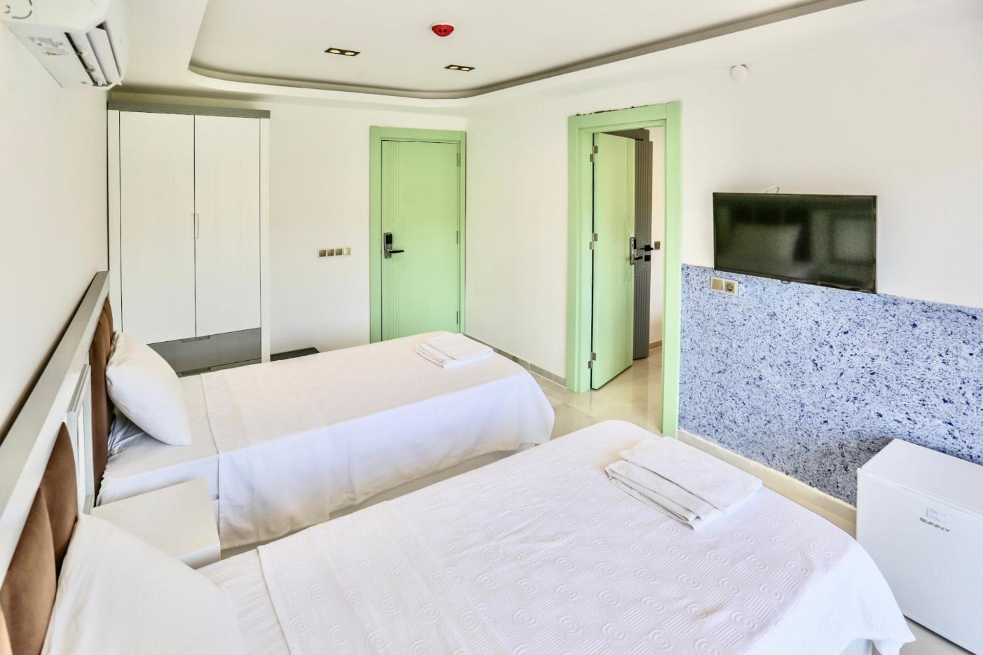 Stonehillkaş - Image 128