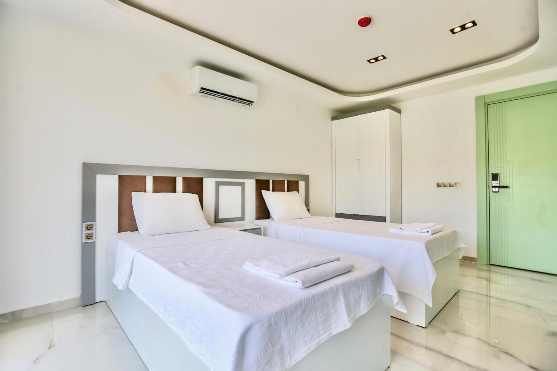 Stonehillkaş - Image 119