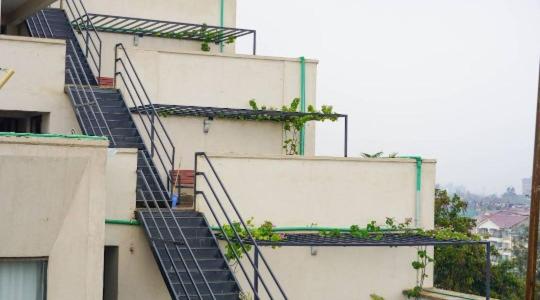 Secure 1 bedroom + lounge & 24hr cafeteria service view 2