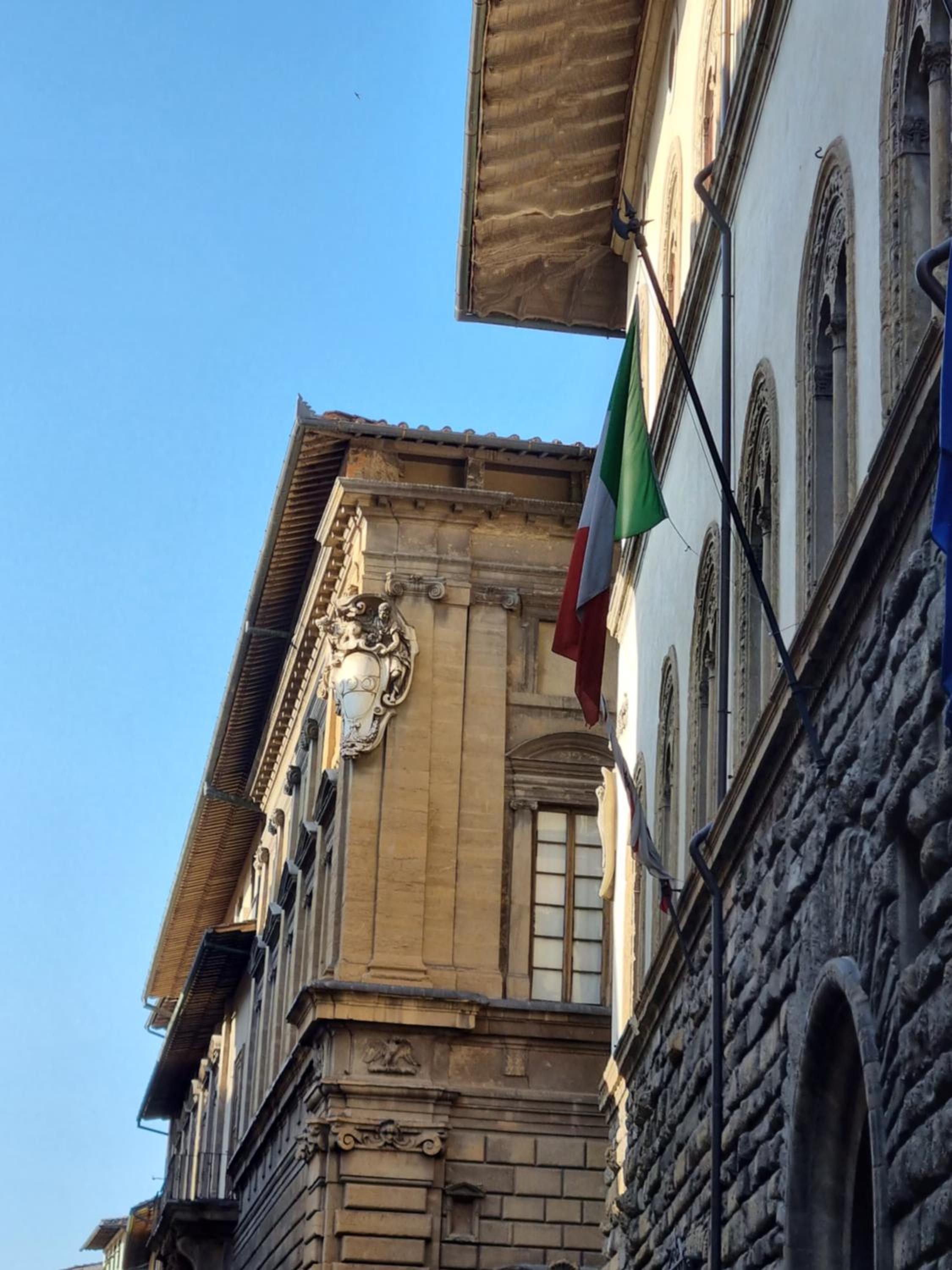 LA SEDE DELL'ARTE Monolocale Studio e Camere in Torre Medievale vicino a Duomo e Piazza Signoria