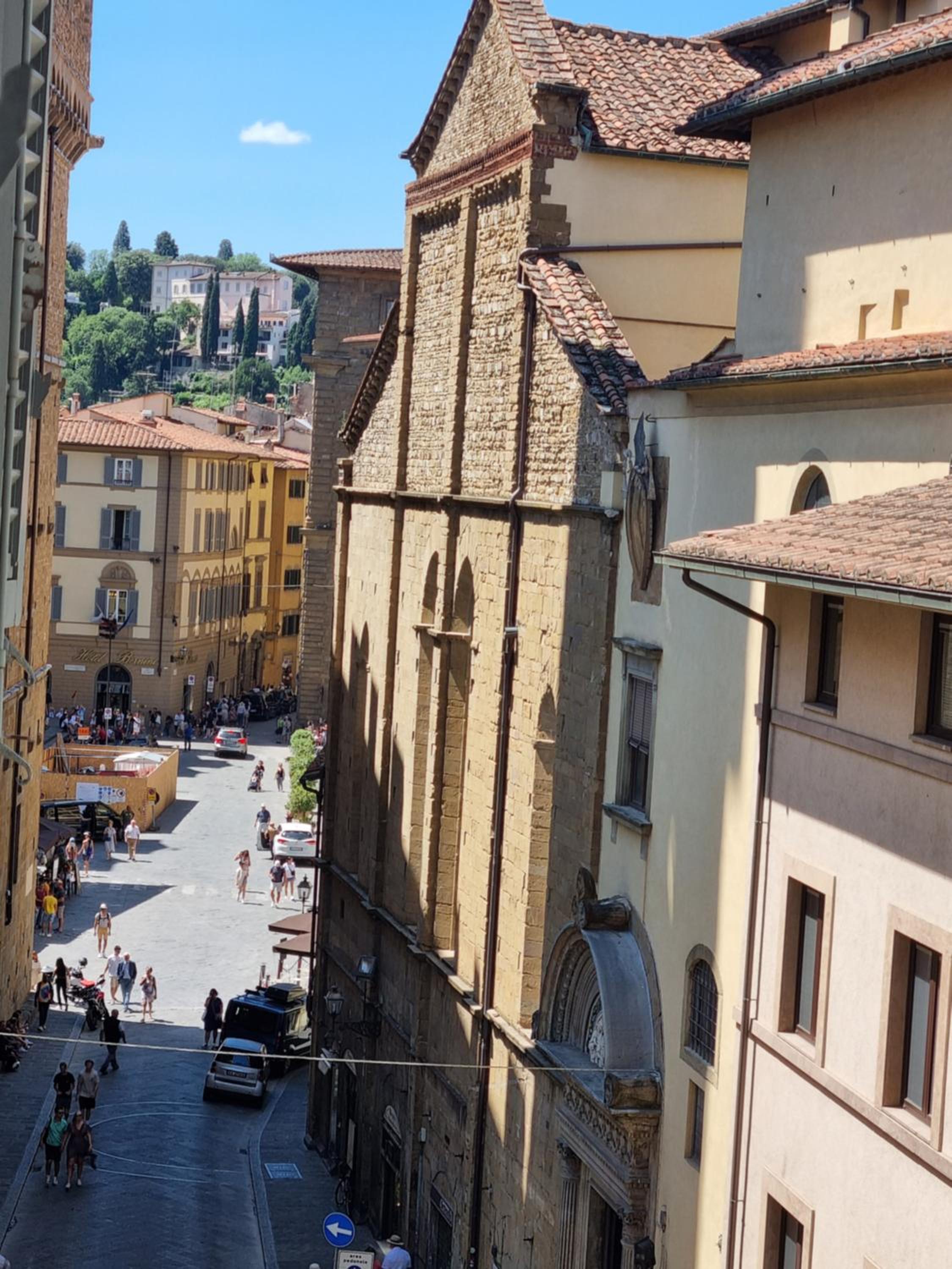 LA SEDE DELL'ARTE Monolocale Studio e Camere in Torre Medievale vicino a Duomo e Piazza Signoria