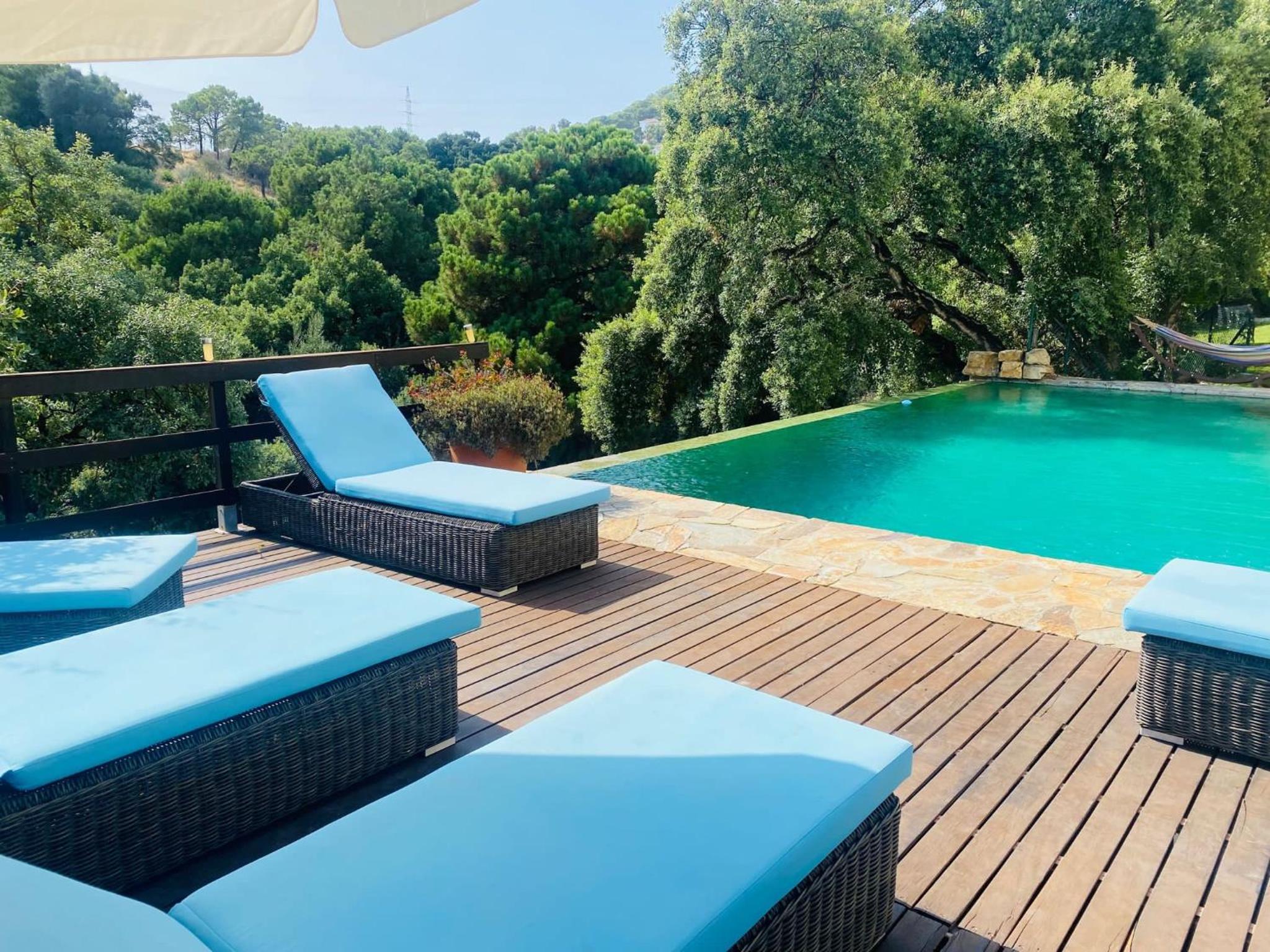 Peaceful 3 Bedroom Villa with Infinity Pool Estepona Marbella