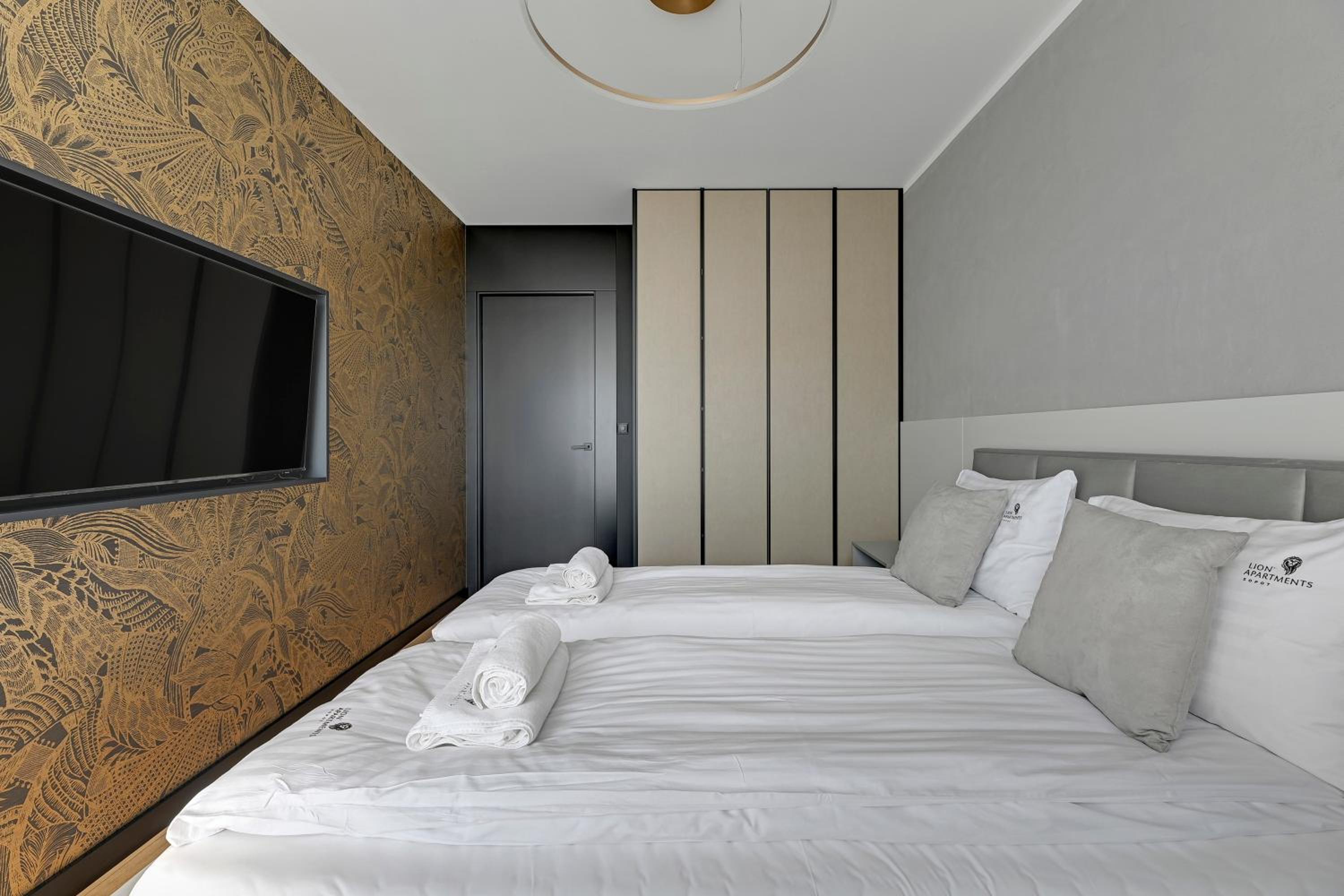 Plac Unii Gdynia Central by Lion Apartments