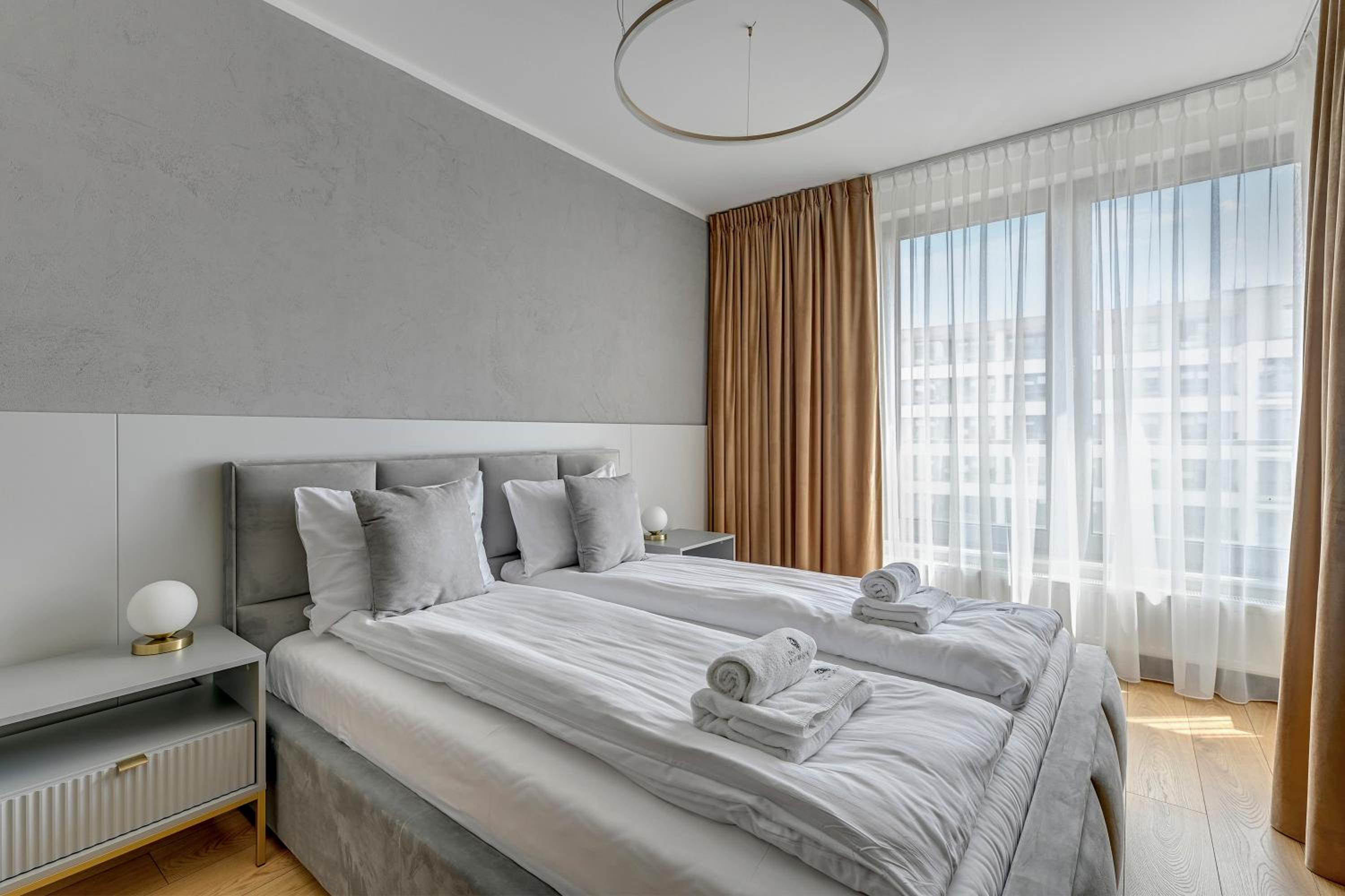 Plac Unii Gdynia Central by Lion Apartments