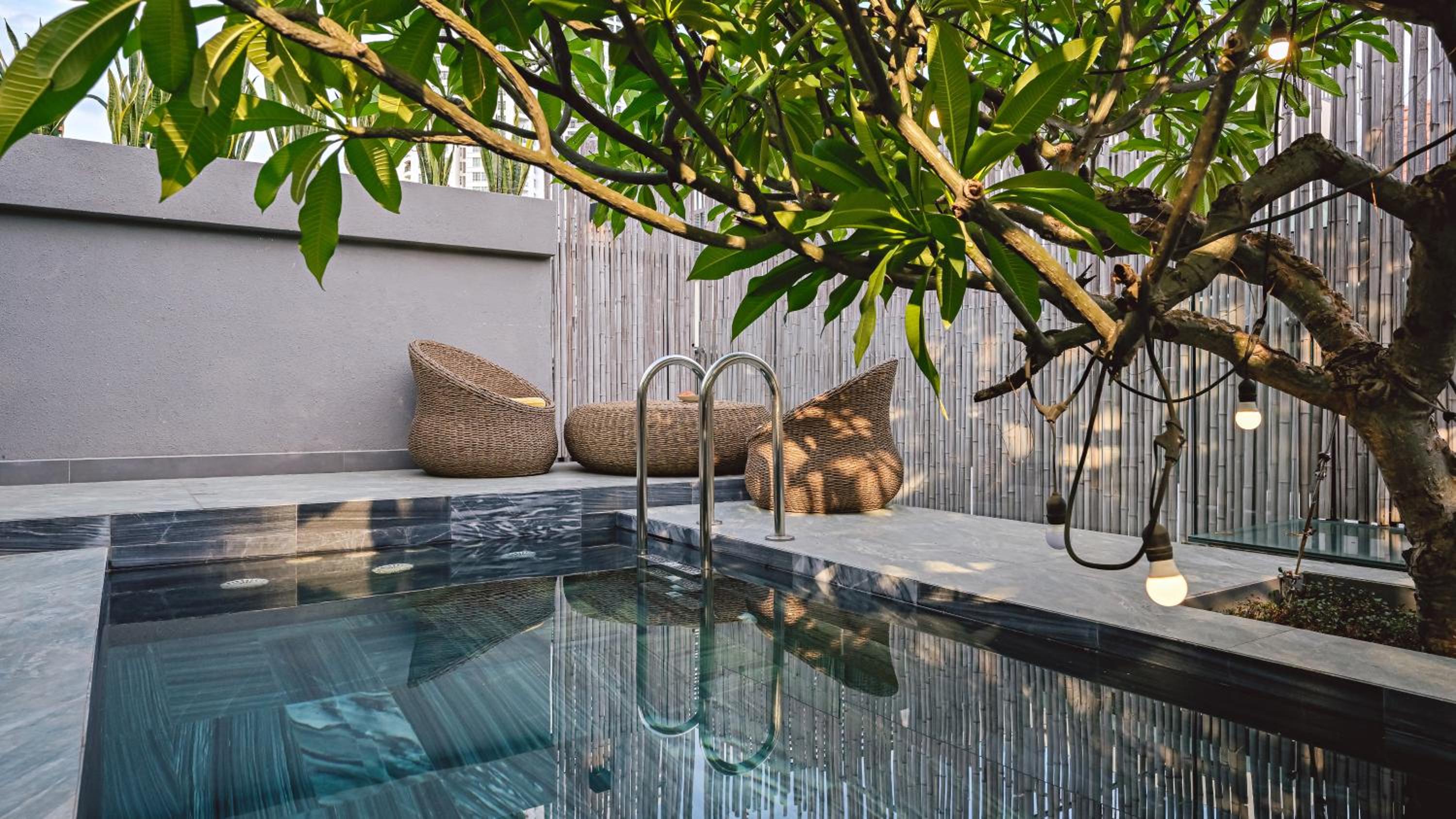 Lakeview Park Villas - Every Duplex with Private Pool