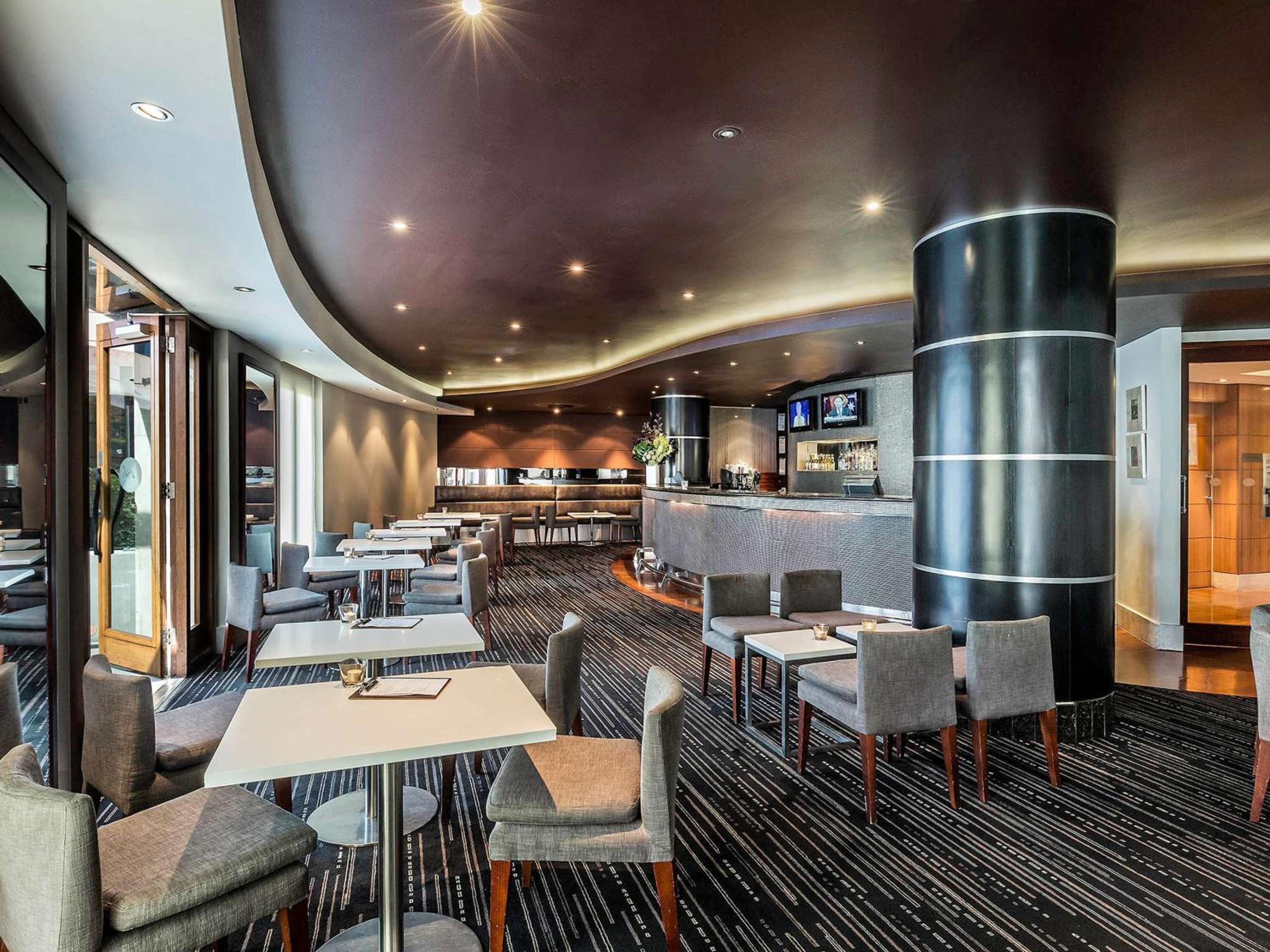 Quay West Suites Melbourne-2