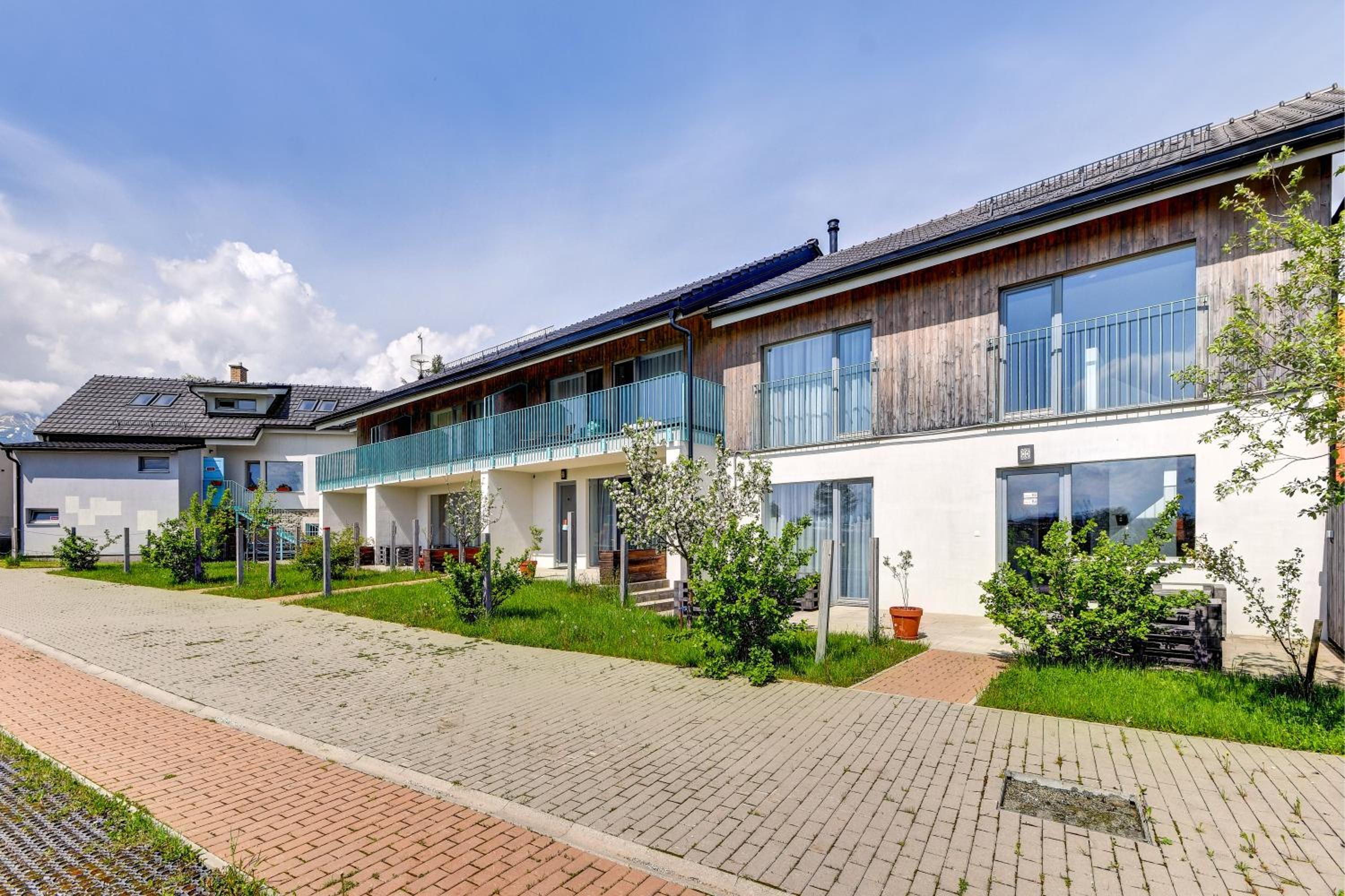 Čerešňový sad Rooms & Apartments & Wellness