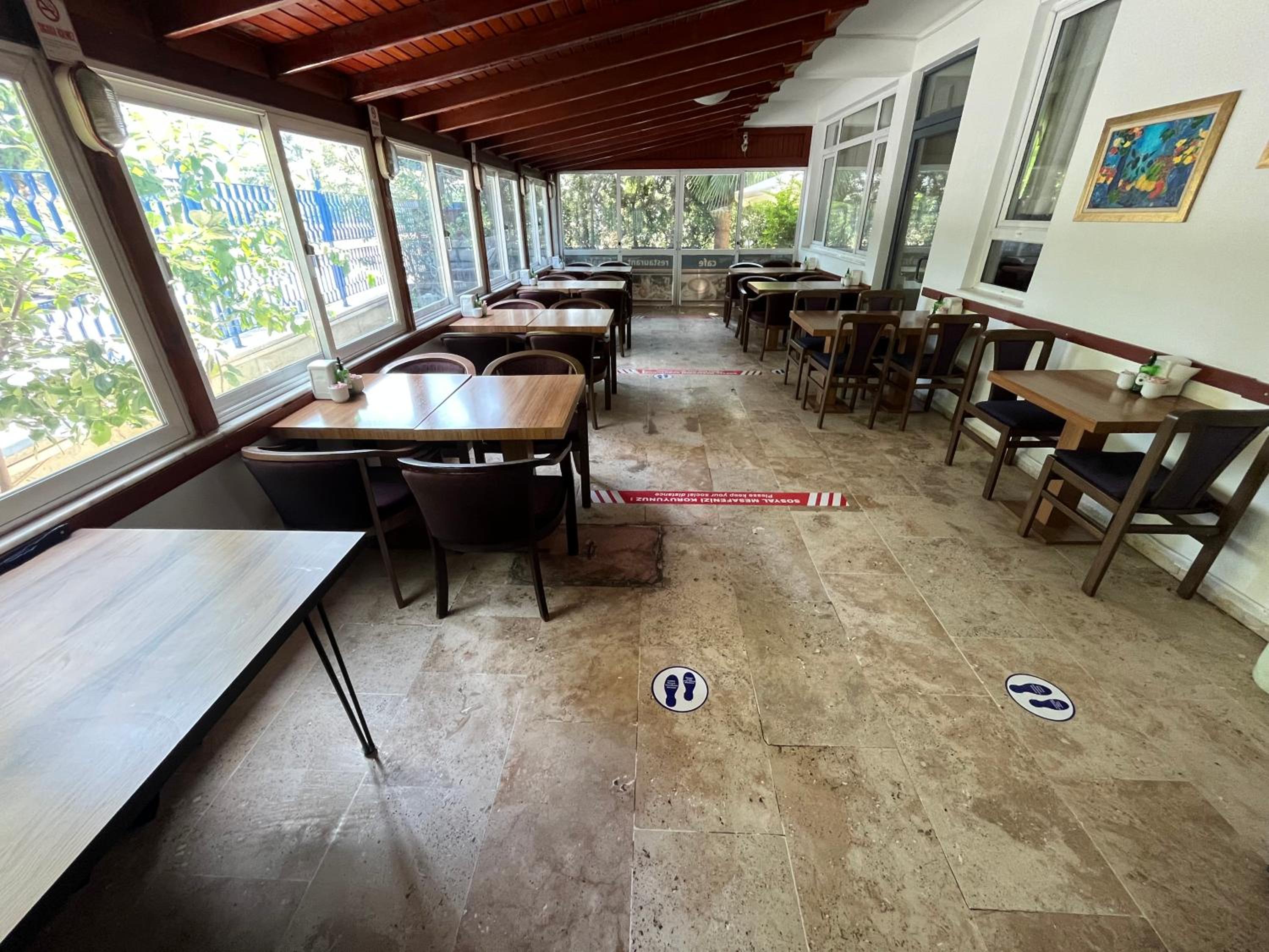 Hotel Lunay - Image 9