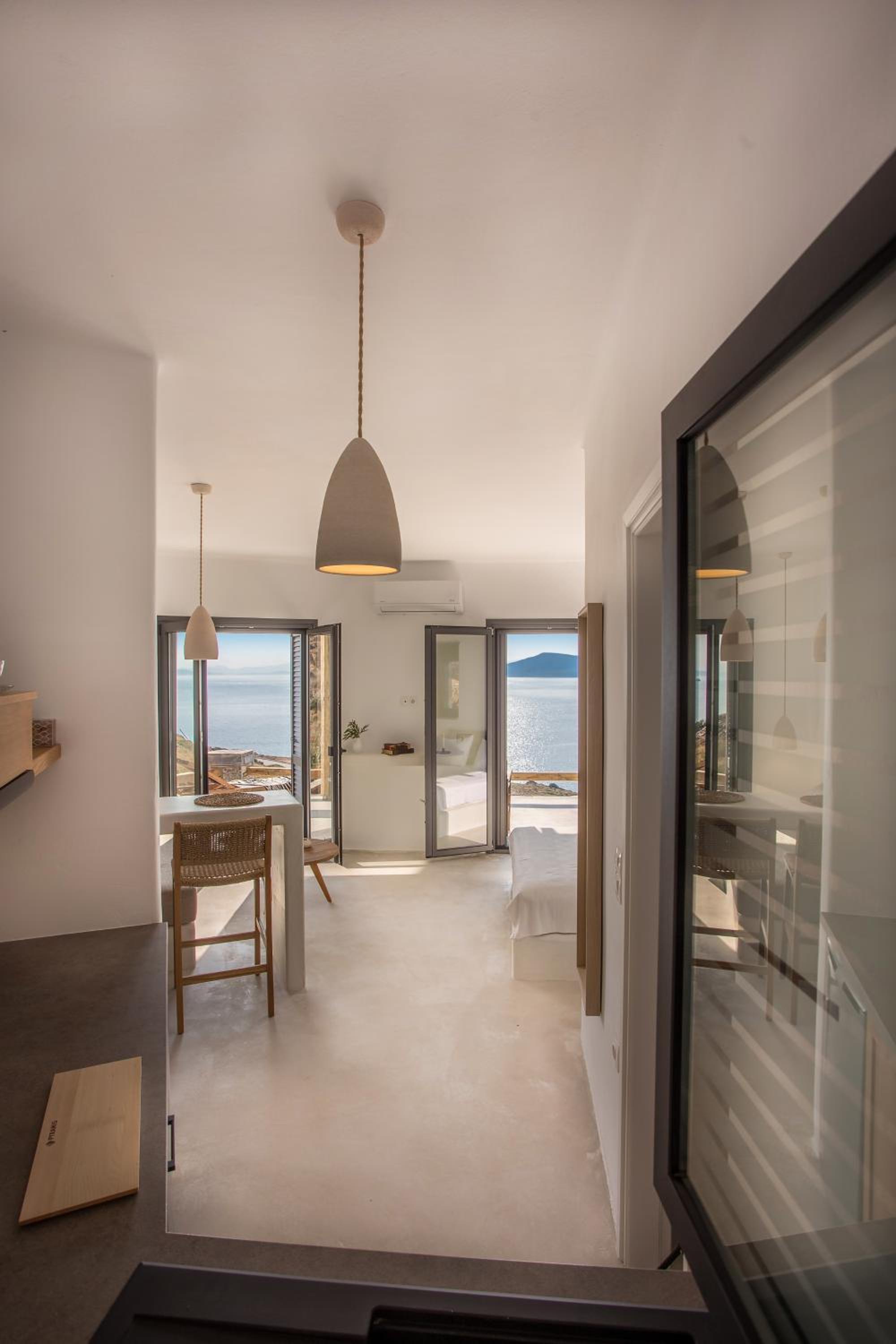 MYRTOS