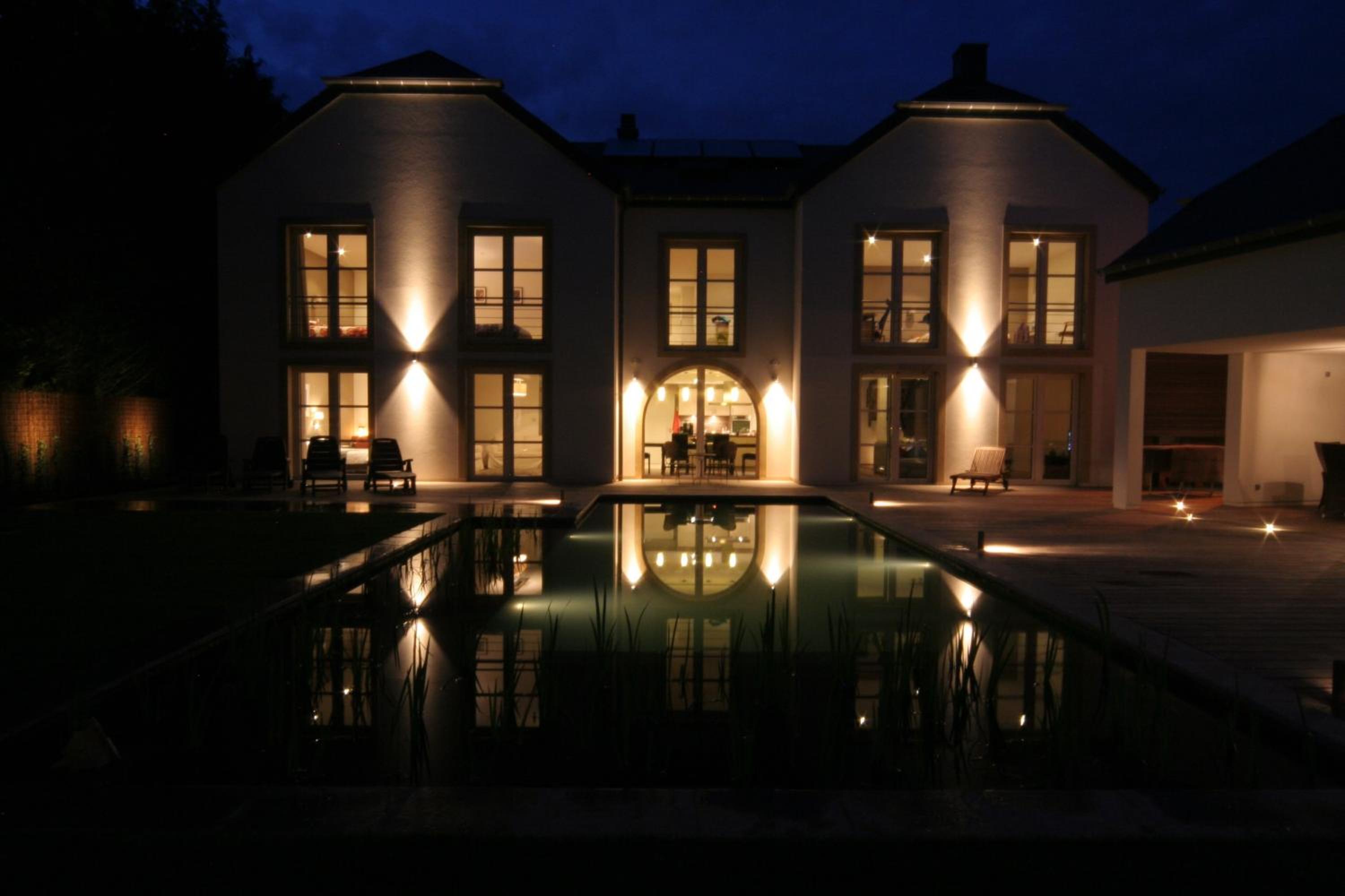 B&B White Pearl view 5