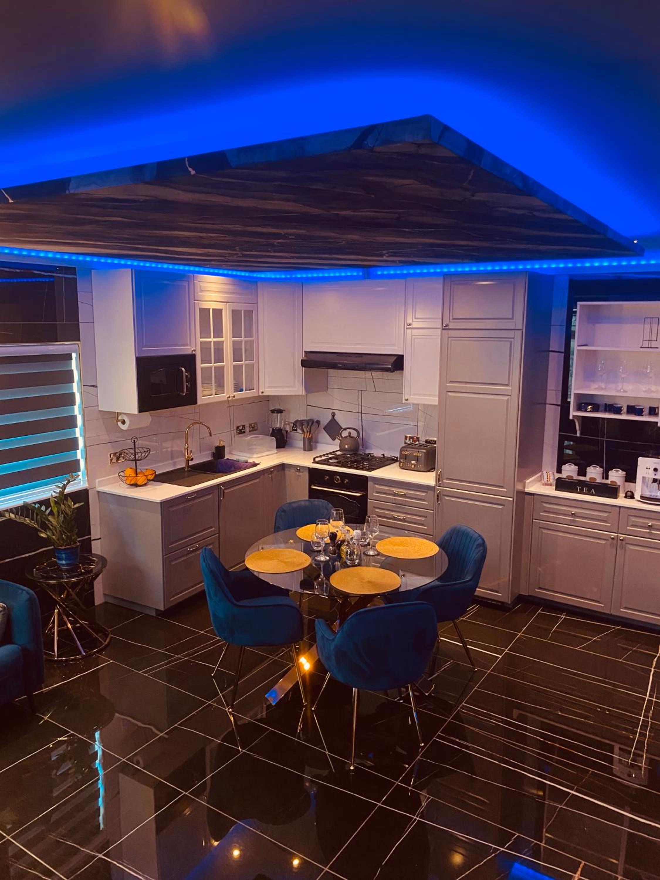 Azure Gold Apartment
