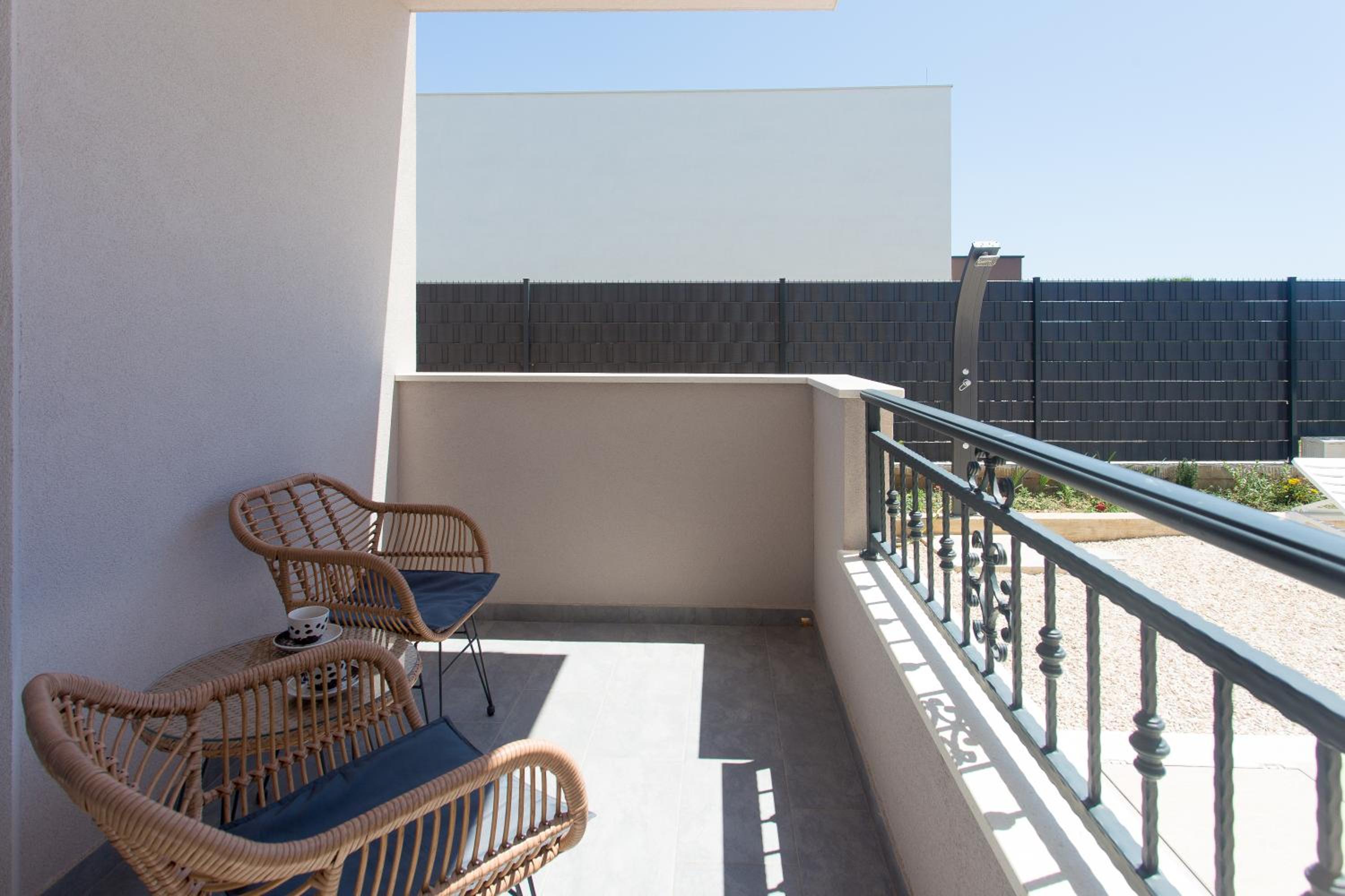 Modern apartment with swimming pool, photo 20
