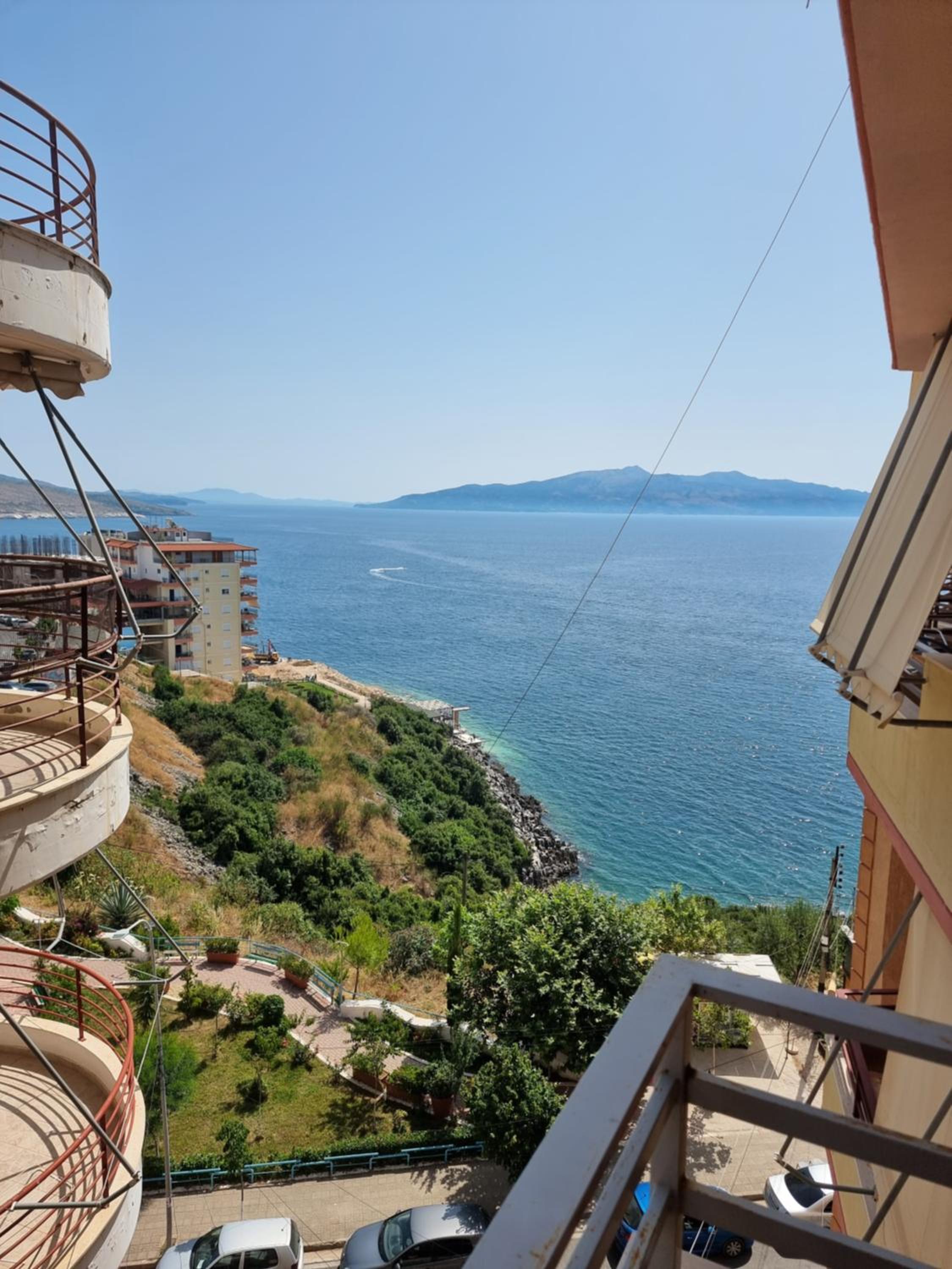 Meltin apartments