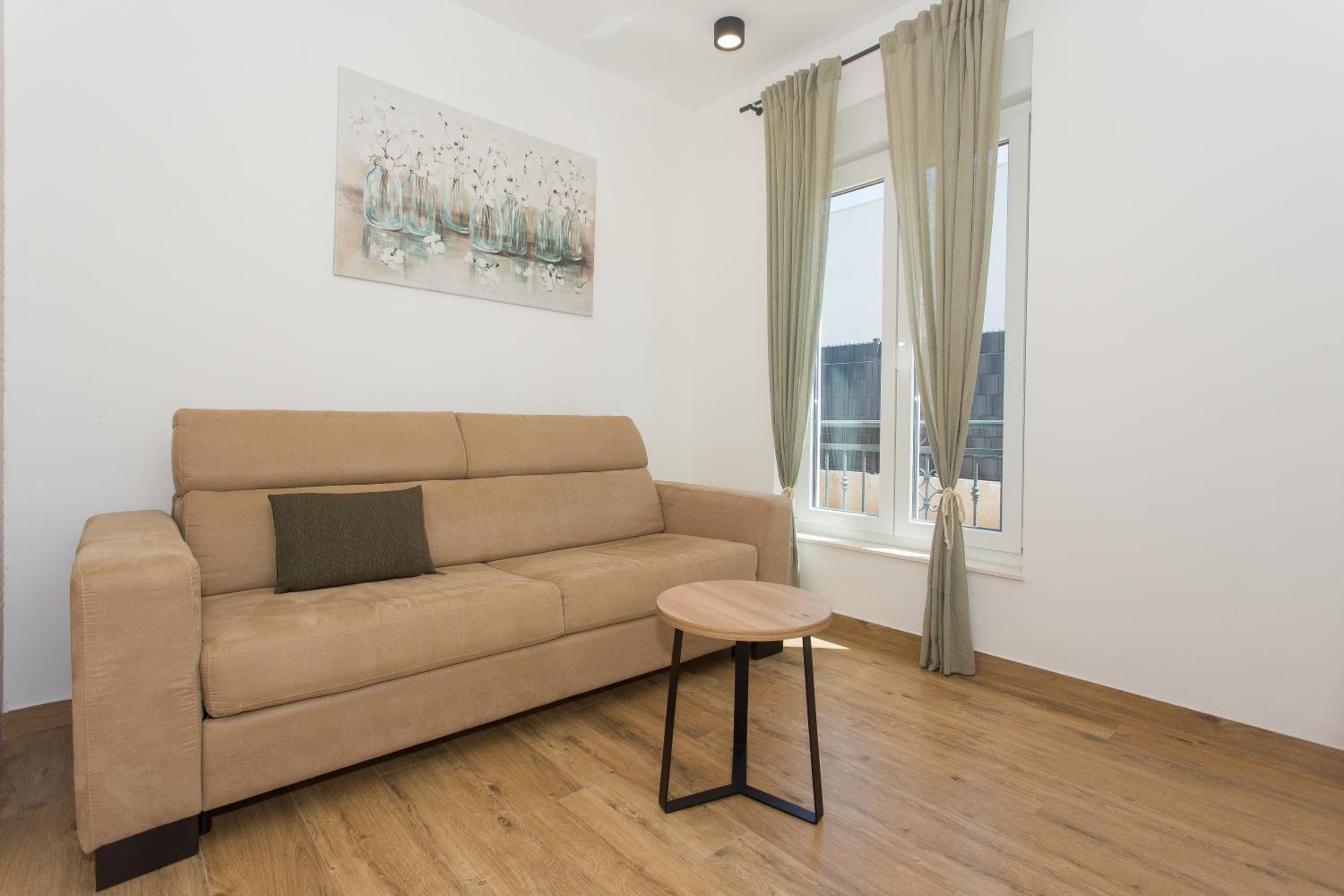 Modern apartment with swimming pool, photo 45