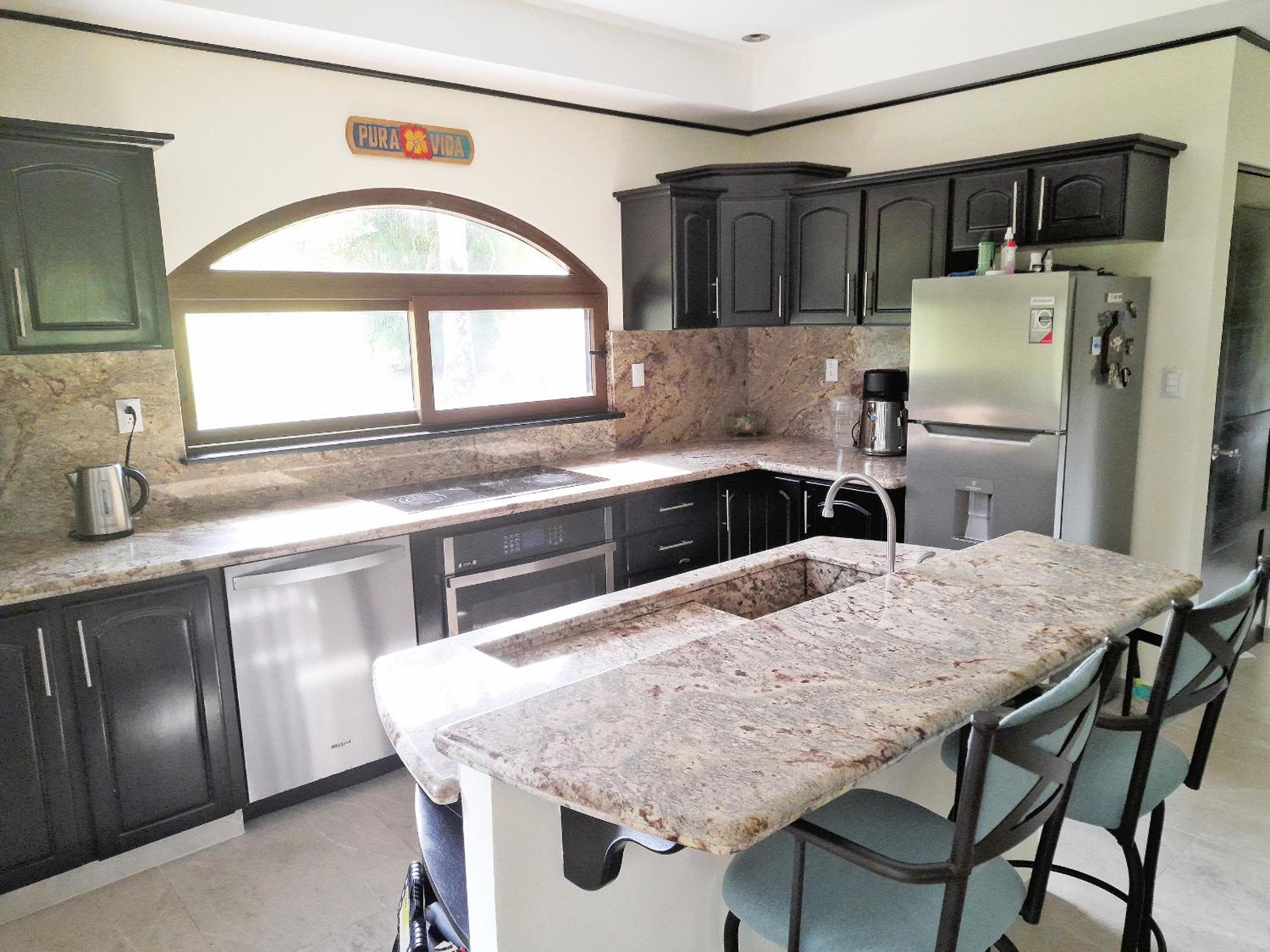 TOP RATED - Stunning Lake Arenal 2 Bed Country House
