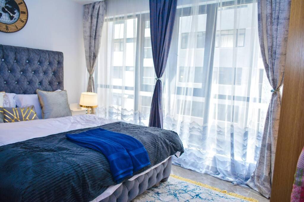 Lovely instantworthy Premier One Bedroom Apartment
