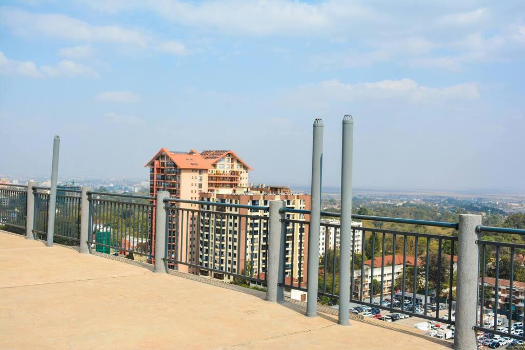 Lovely instantworthy Premier One Bedroom Apartment