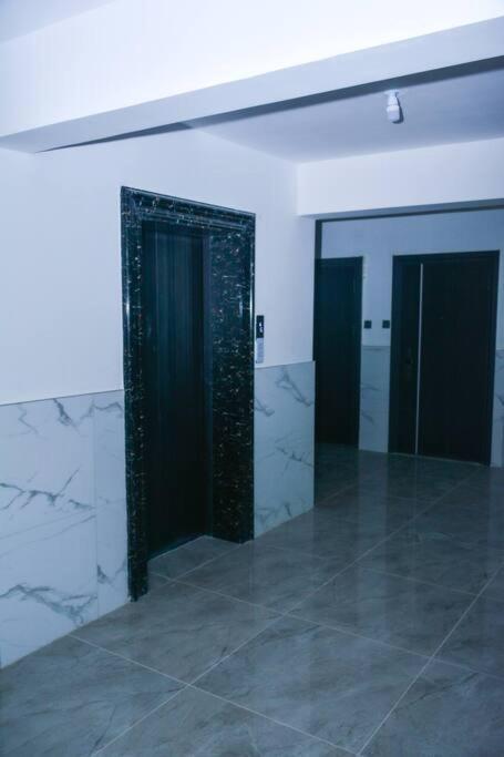 Lovely instantworthy Premier One Bedroom Apartment