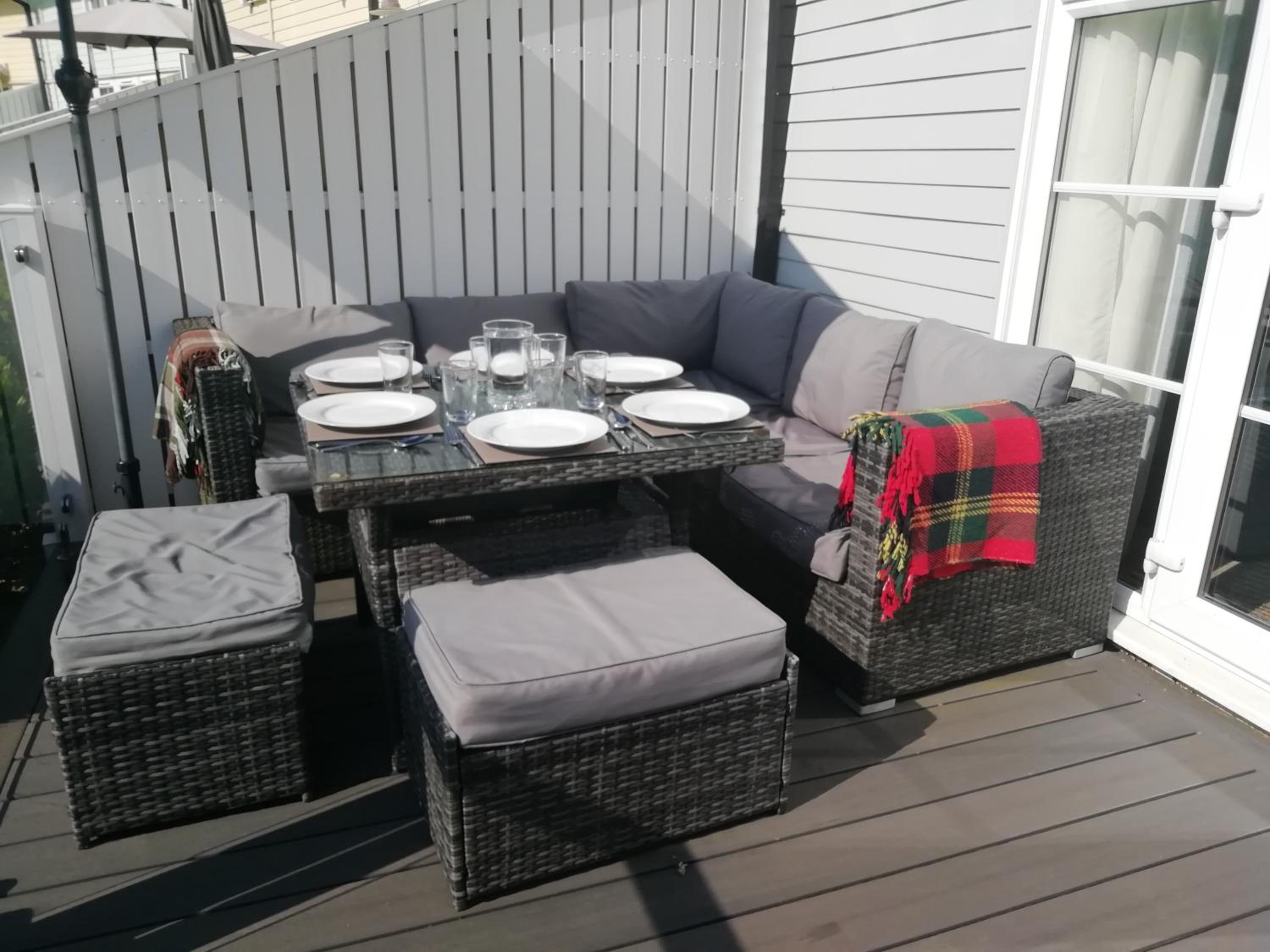 Lovely Lakeside lodge for families and friends view 5