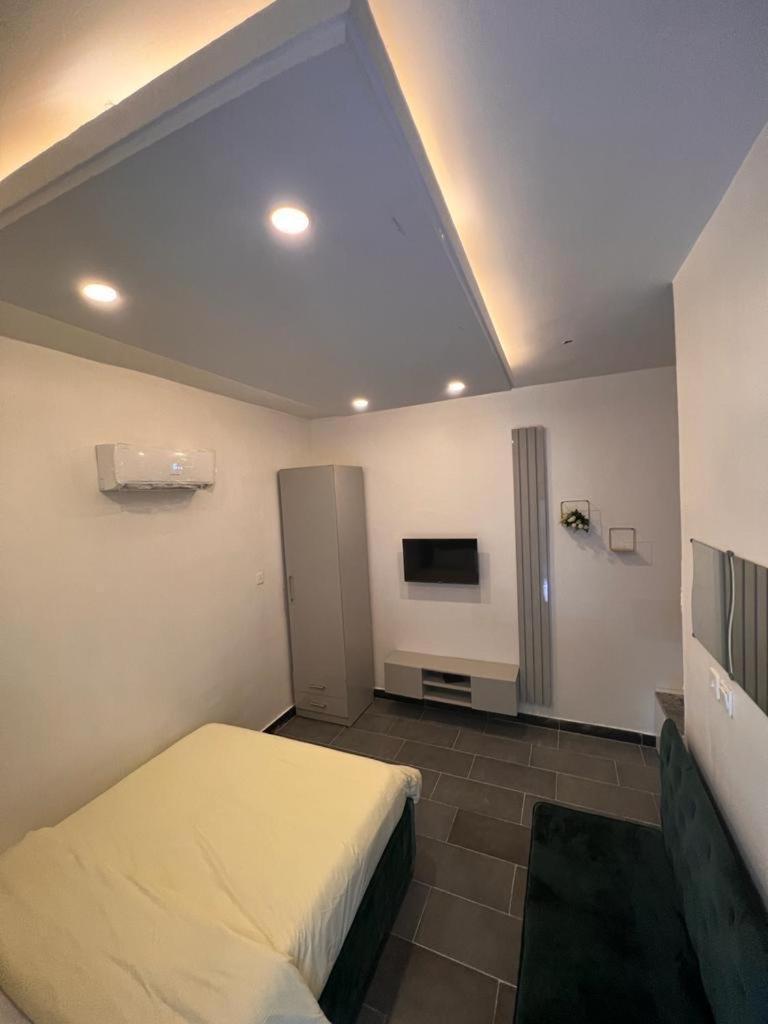 The kingsland Apartments view 2
