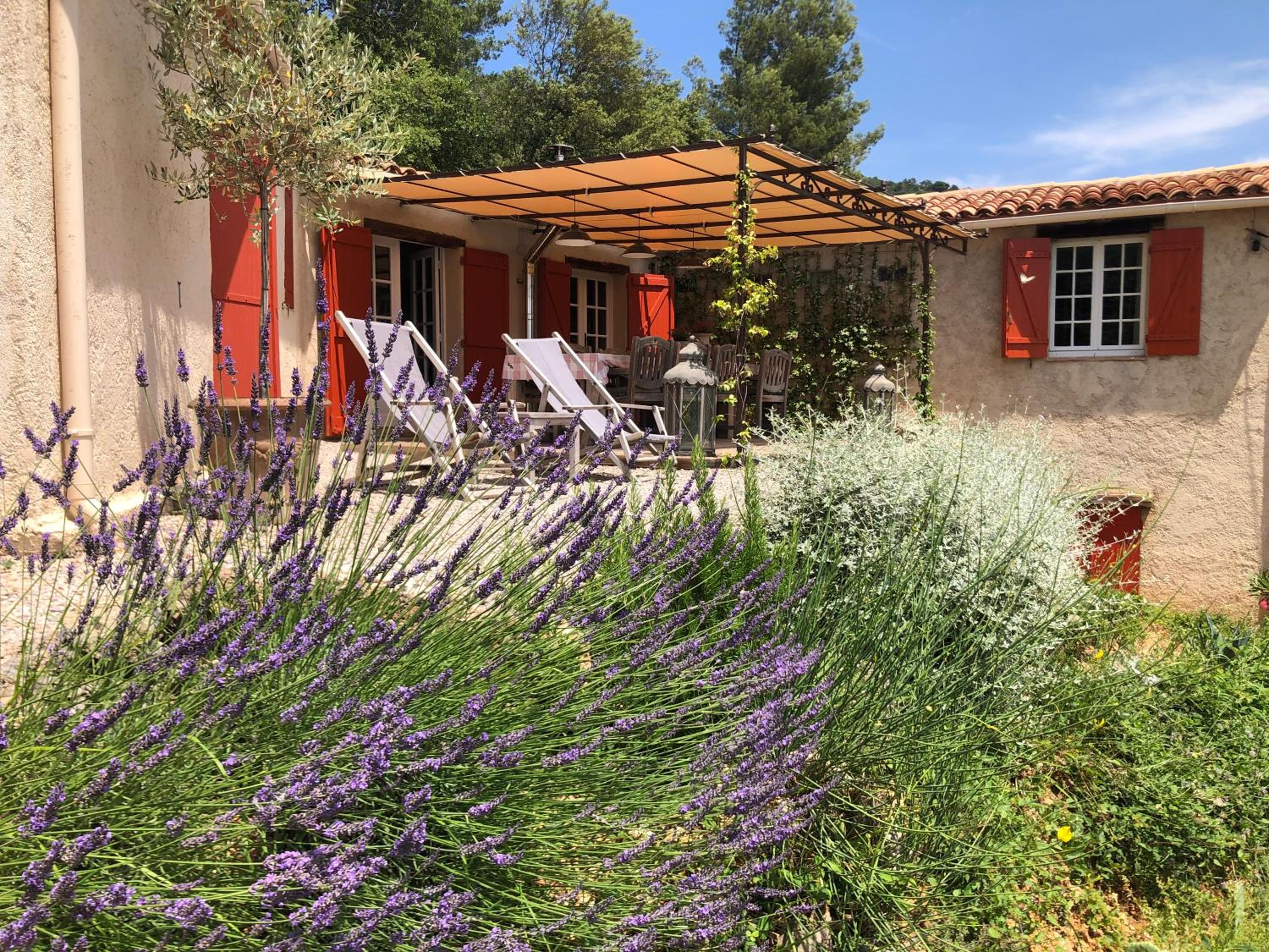 Holiday Home Villa St Arnoux view 3