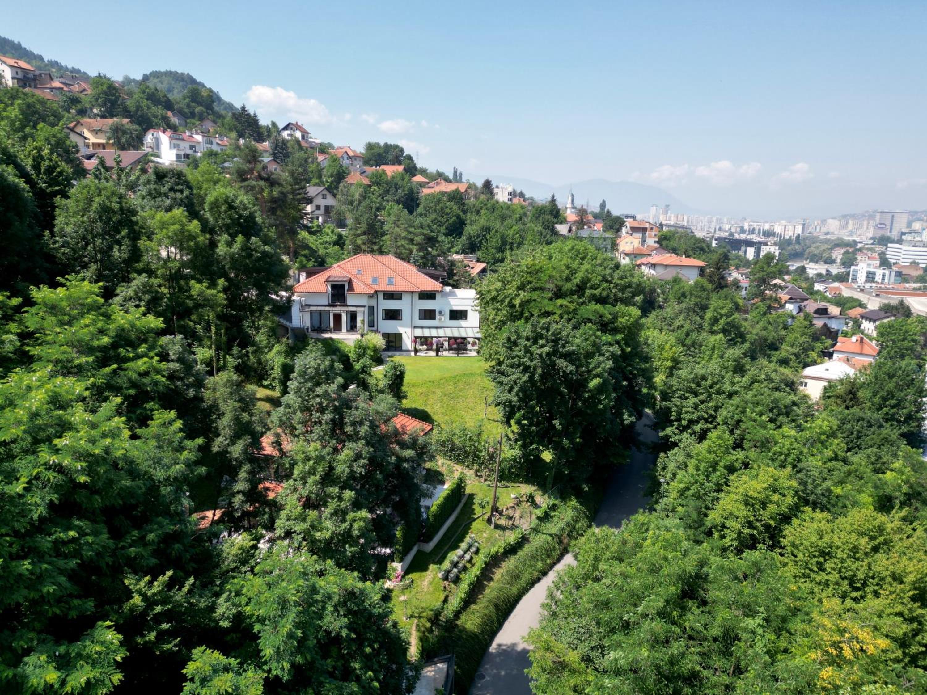 Residence 33