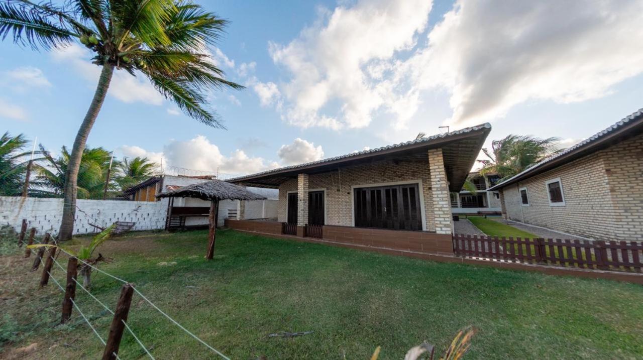 Condominio Praia Caraubas