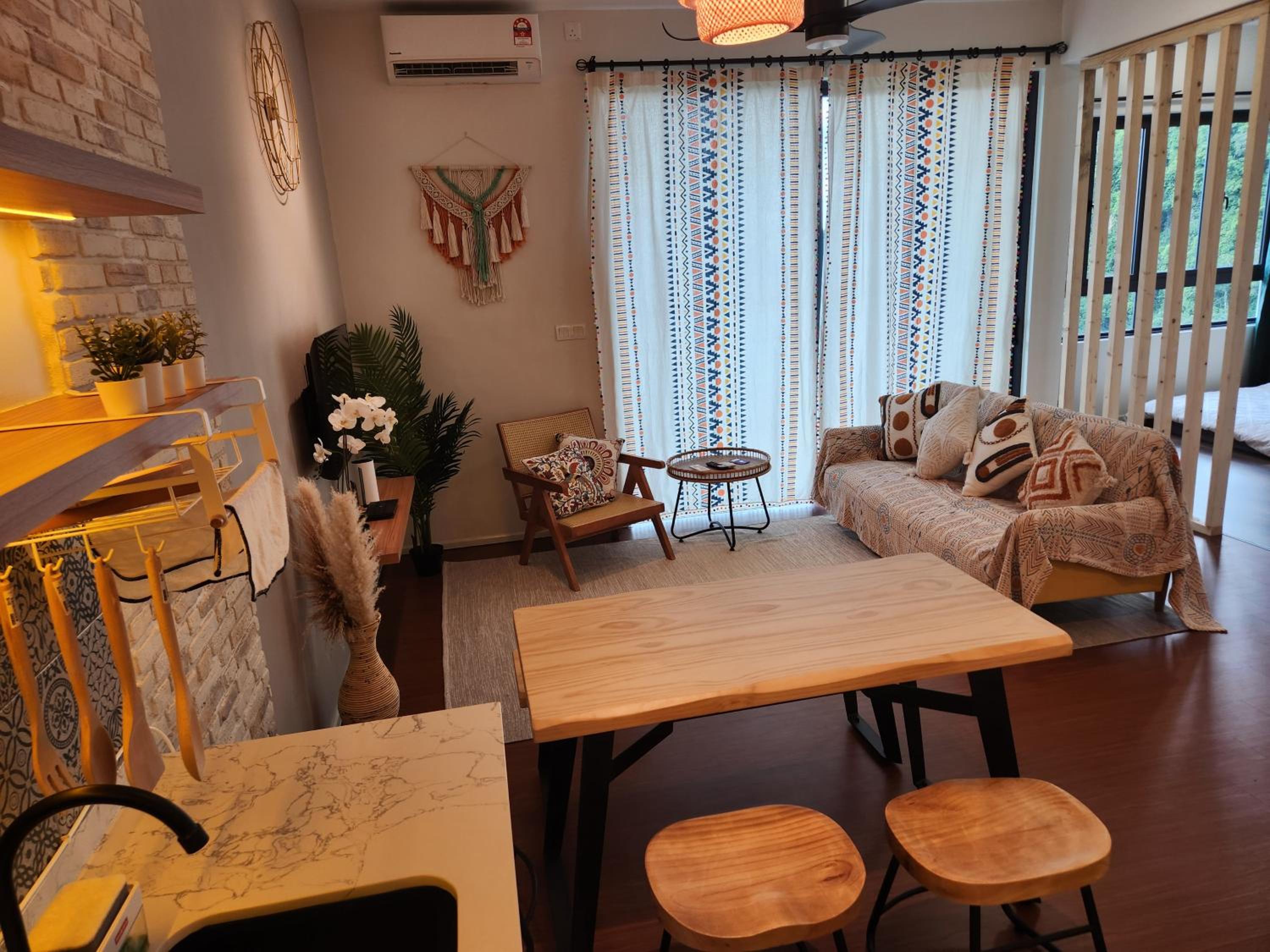 Unique Boho Style Condo with NETFLIX for up to 5PAX - Enjoy Mountain View while swimming at the Infinity Pool & Natural Hotspring Pool, 2mins walk to the L view 4