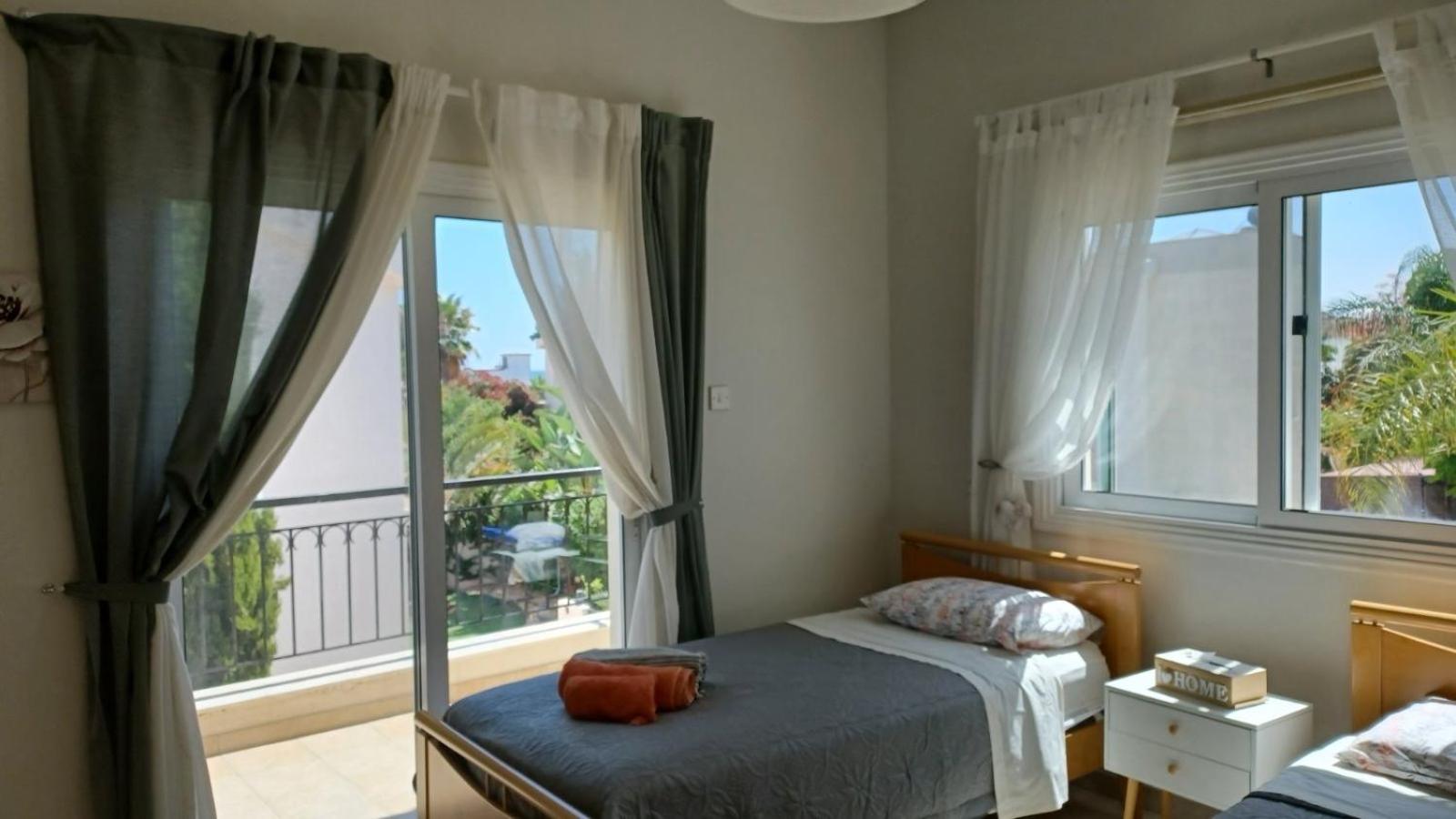 Unique Beach Luxurious Villas