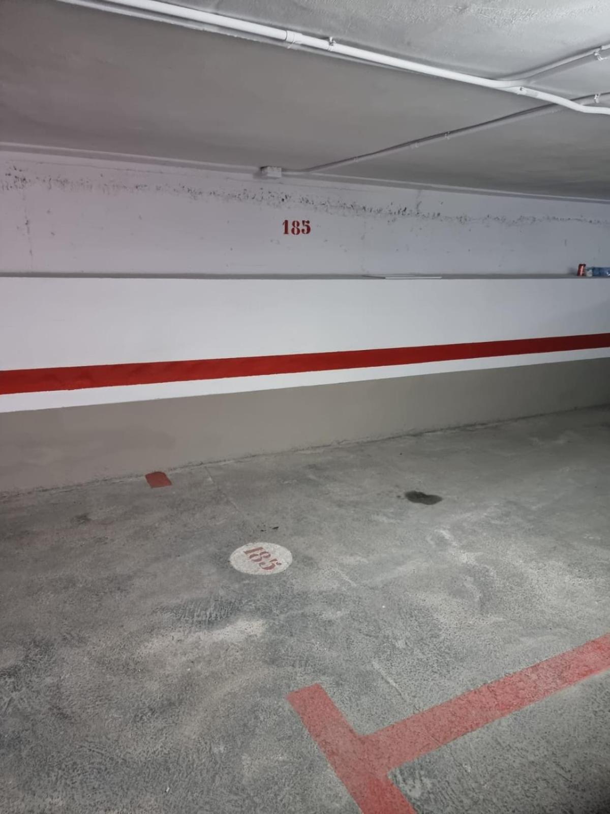 FIRST LINE 2-bedroom apartment, POOL, free WI-FI, air-conditioning, FREE parking