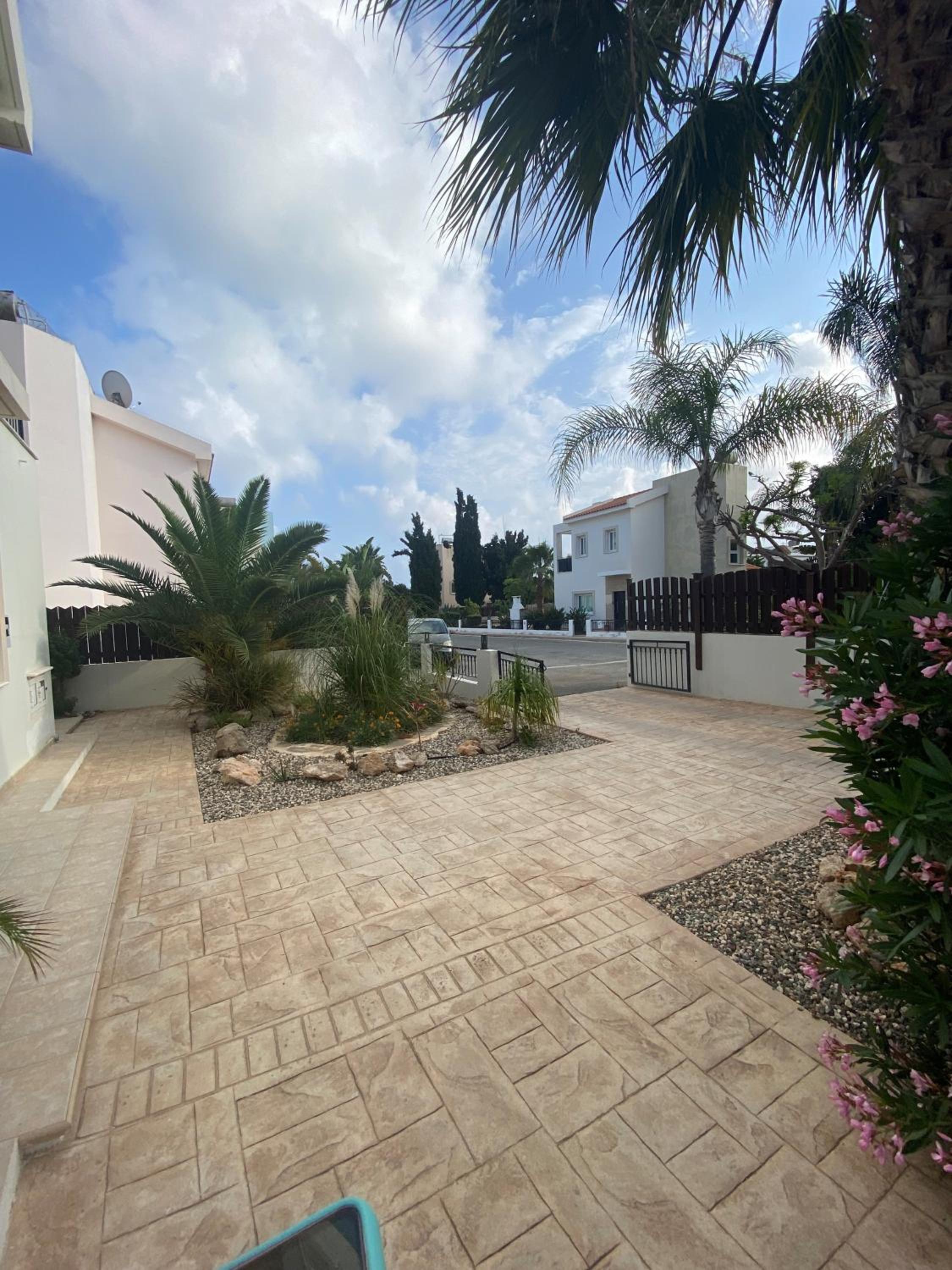 Unique Beach Luxurious Villas