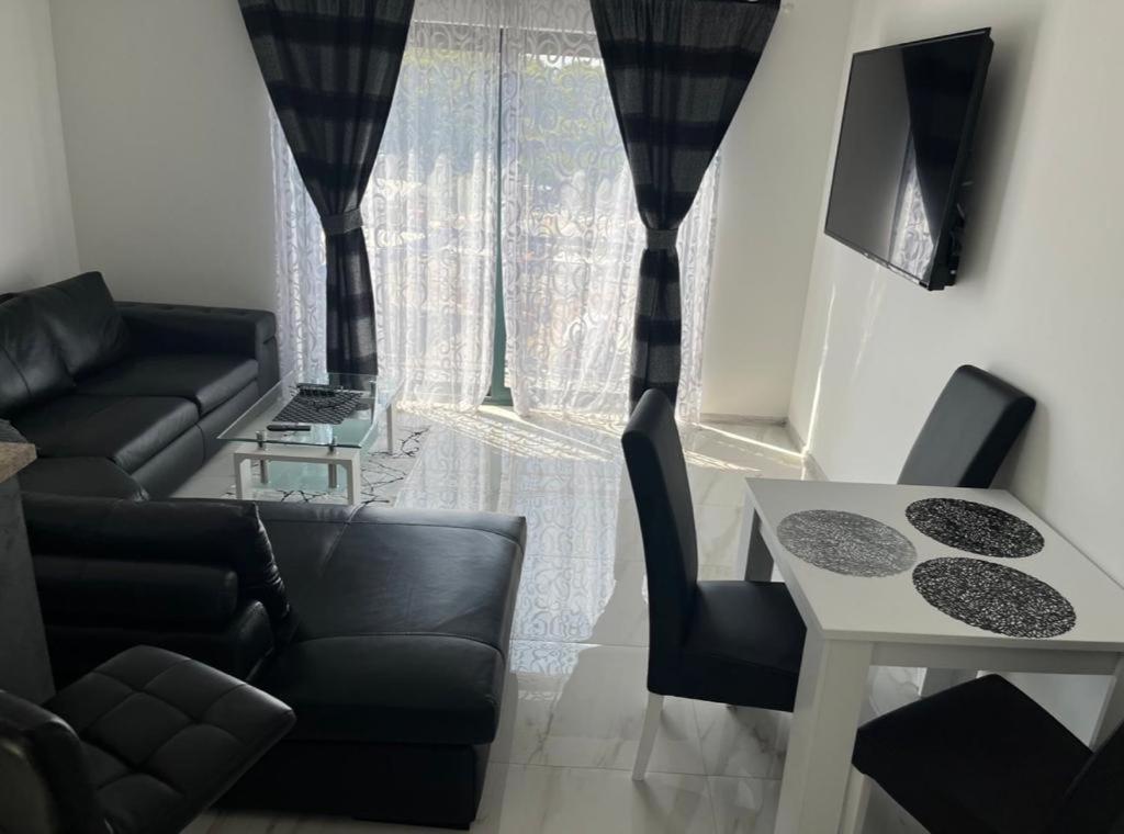 Apartman Sara Tivat view 4