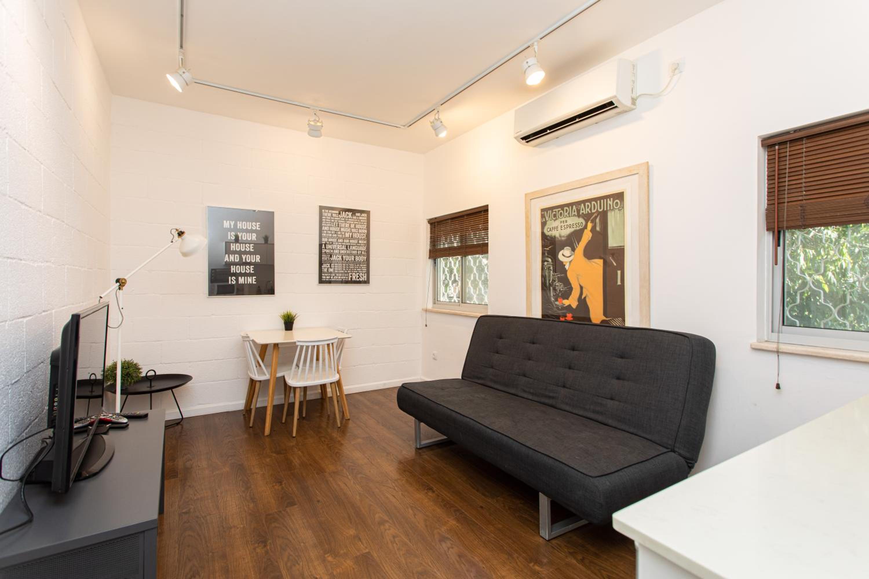 Hanasi 129 - Boutique Apartments