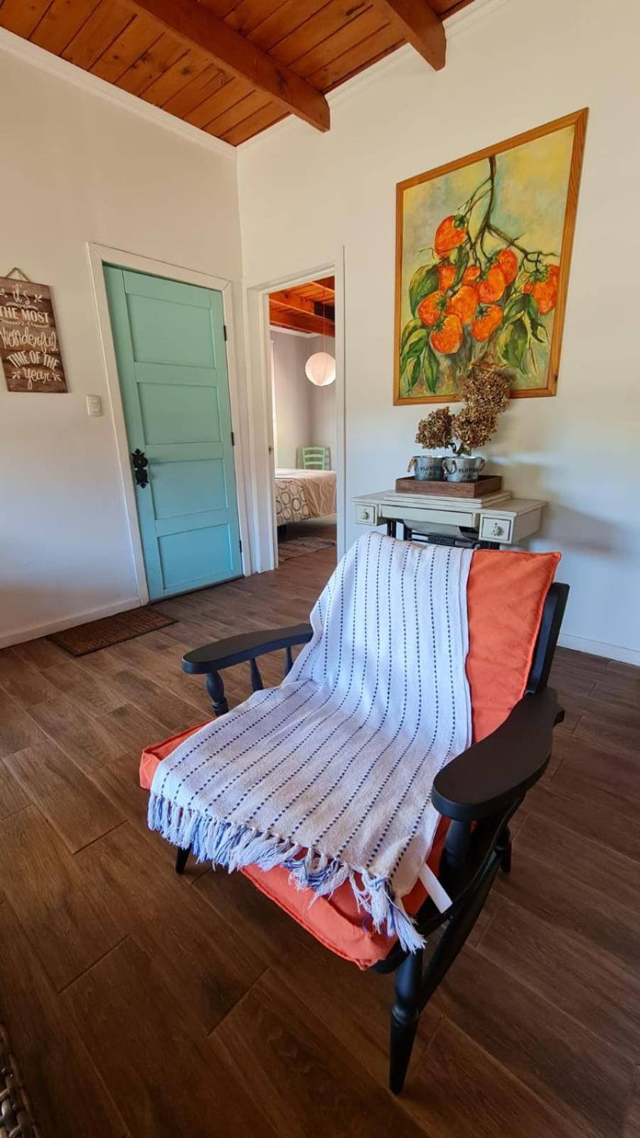 Agradable casa con Tina de agua Caliente y Piscina