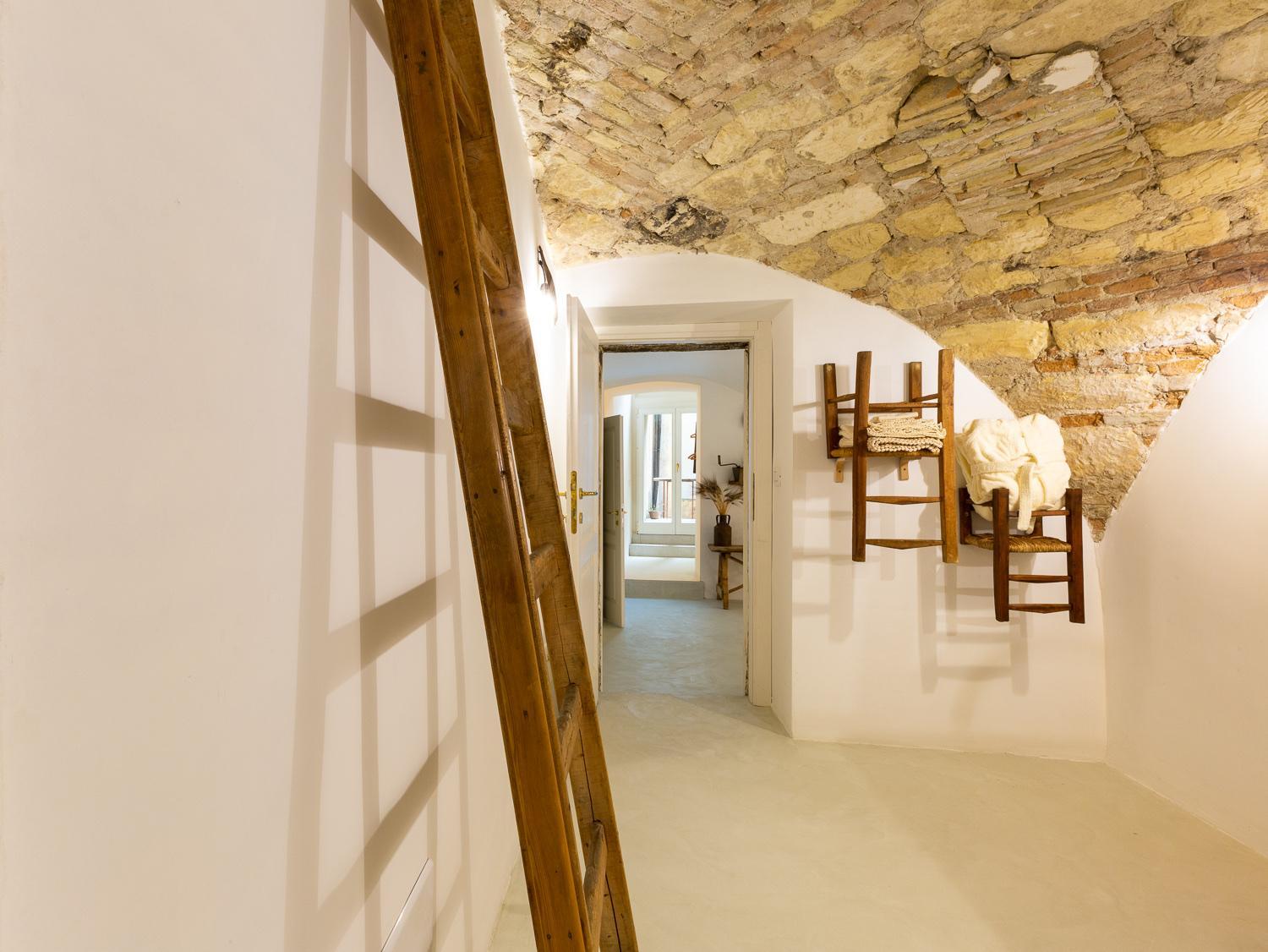 Hotel Crobi Museum and Suites - Image 1