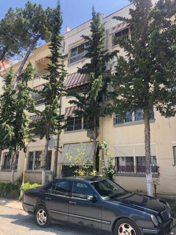 Lili's House Golem, Durres