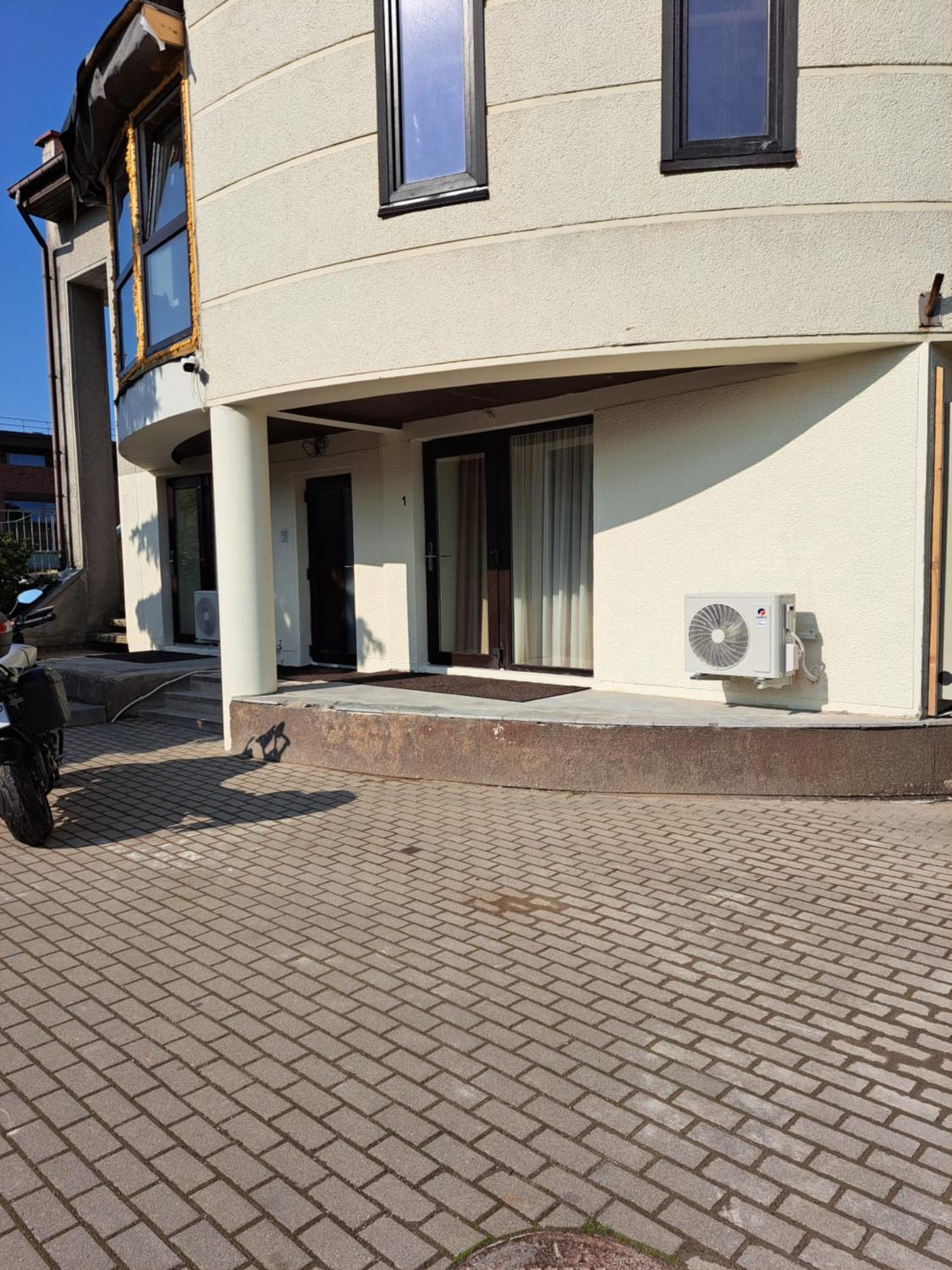 Photo 46