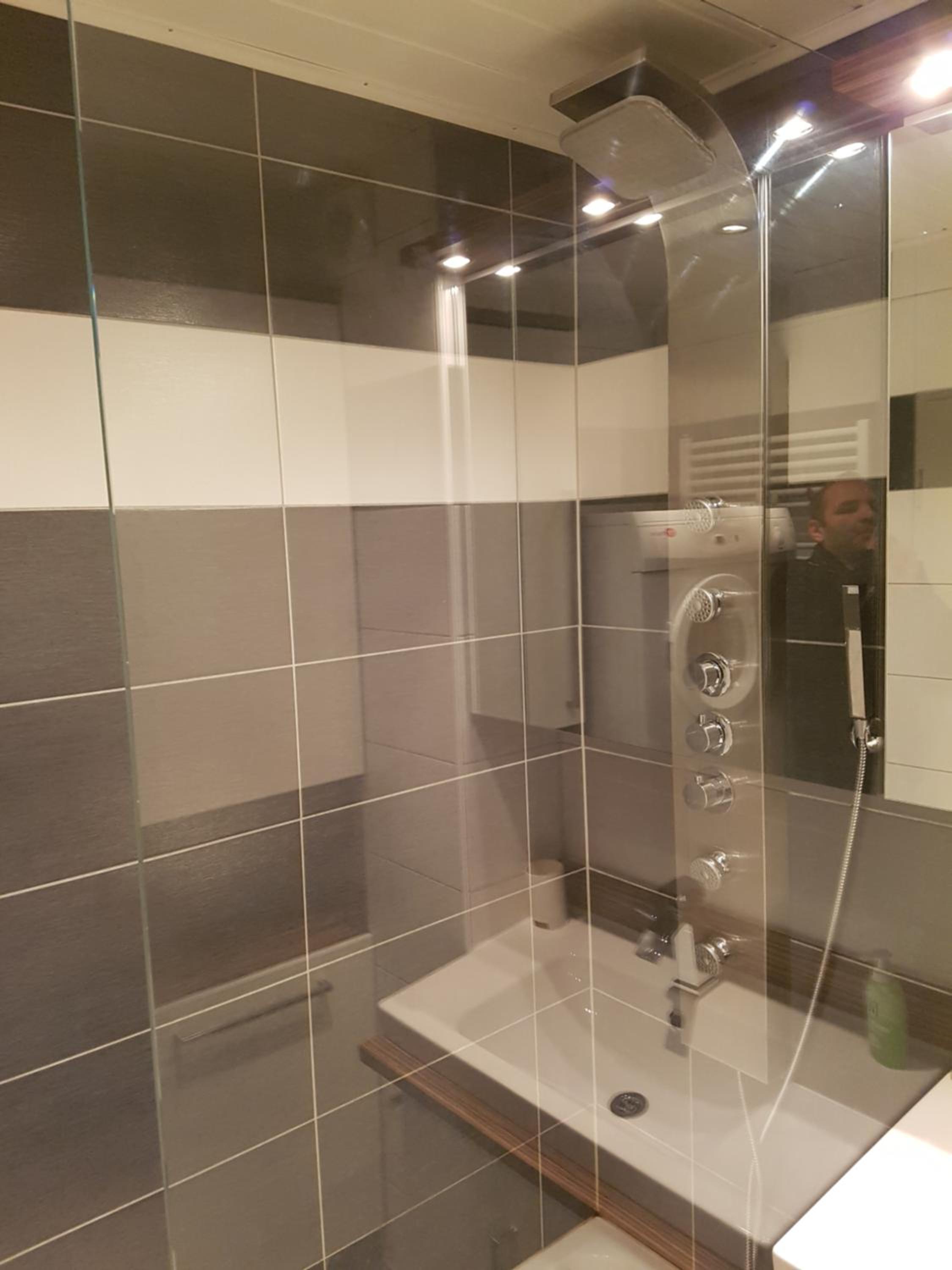 Esslinger Hauptstr Spacious apartment with loggia