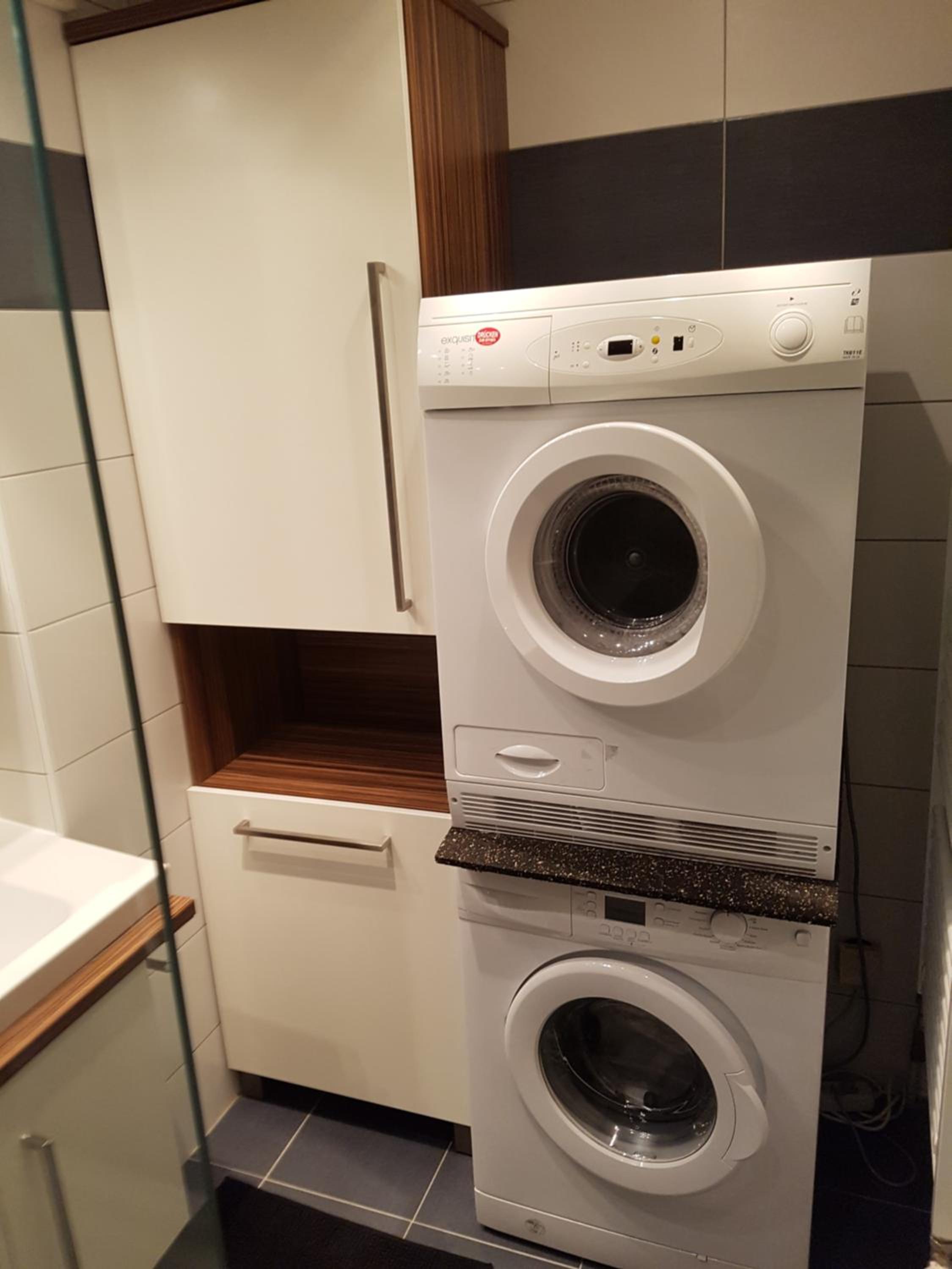Esslinger Hauptstr Spacious apartment with loggia