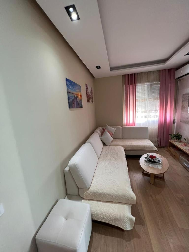 Soleil Apartment with sunbed & umbrella