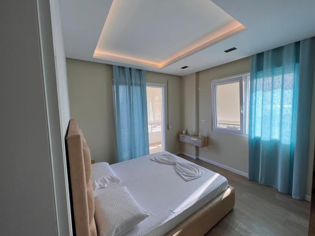 Soleil Apartment with sunbed & umbrella