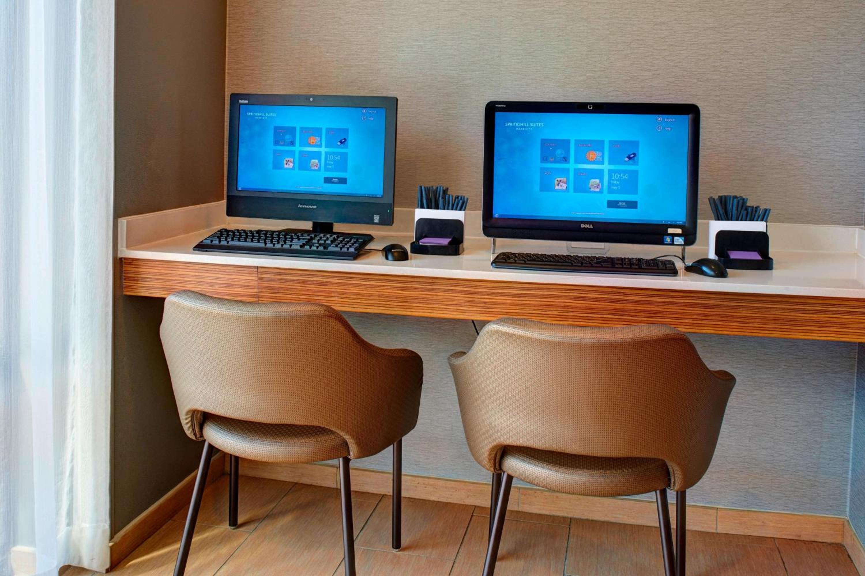 SpringHill Suites St. Louis Brentwood - Property Image 14